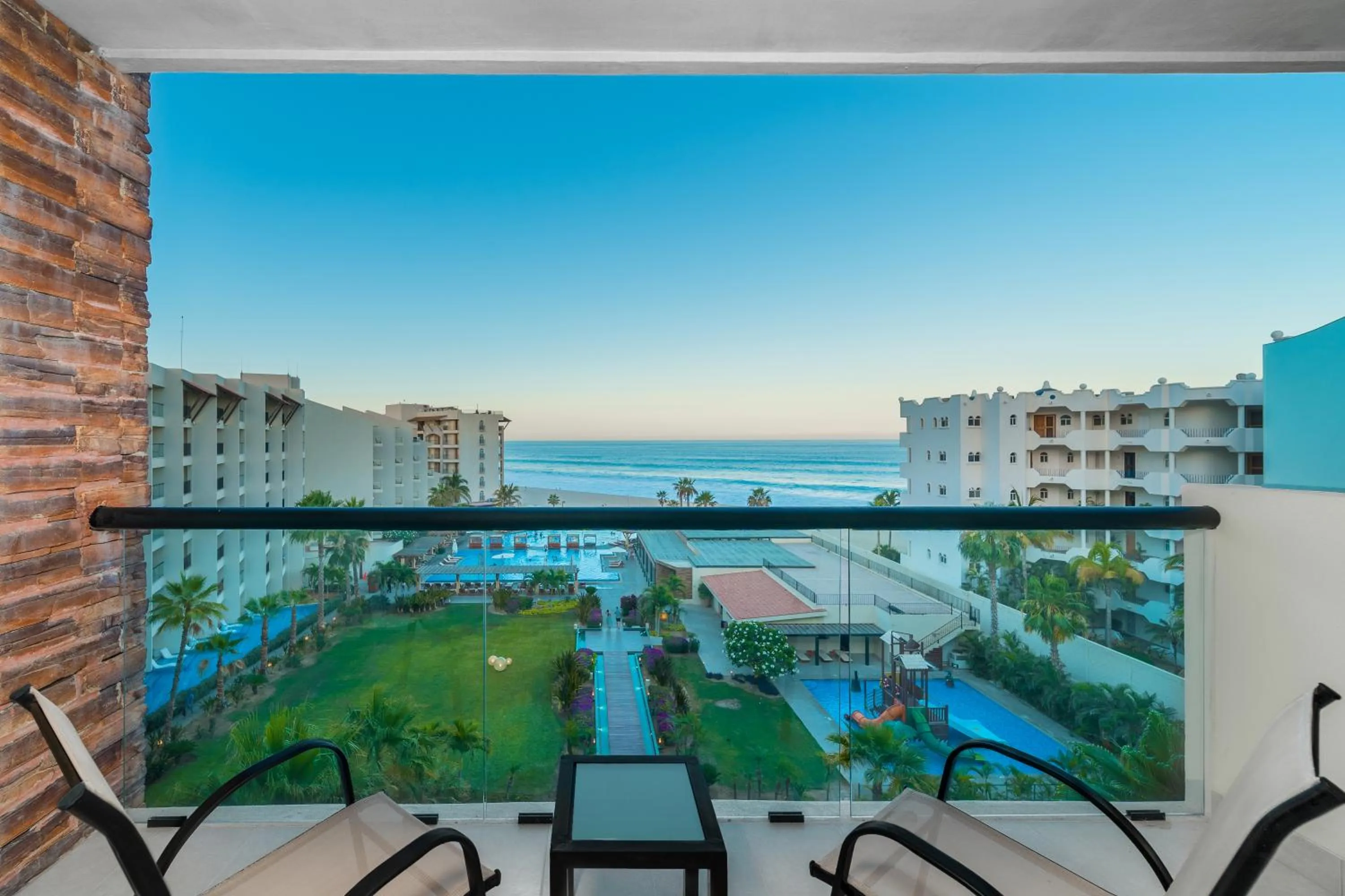 Altitude by Krystal Grand Los Cabos - All Inclusive