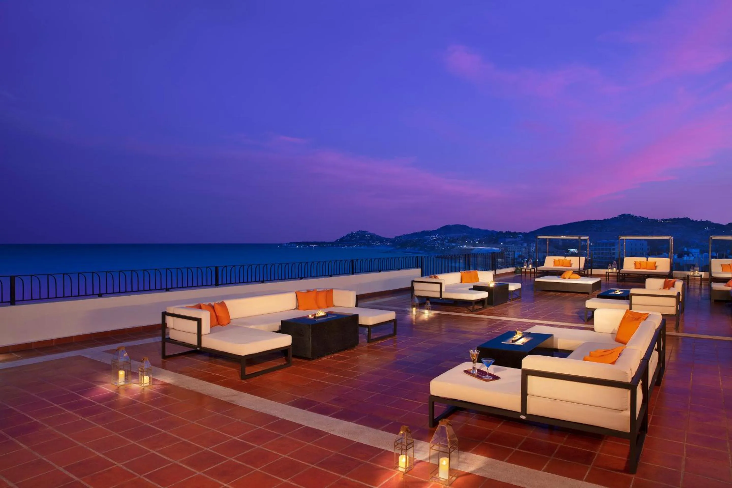Altitude by Krystal Grand Los Cabos - All Inclusive