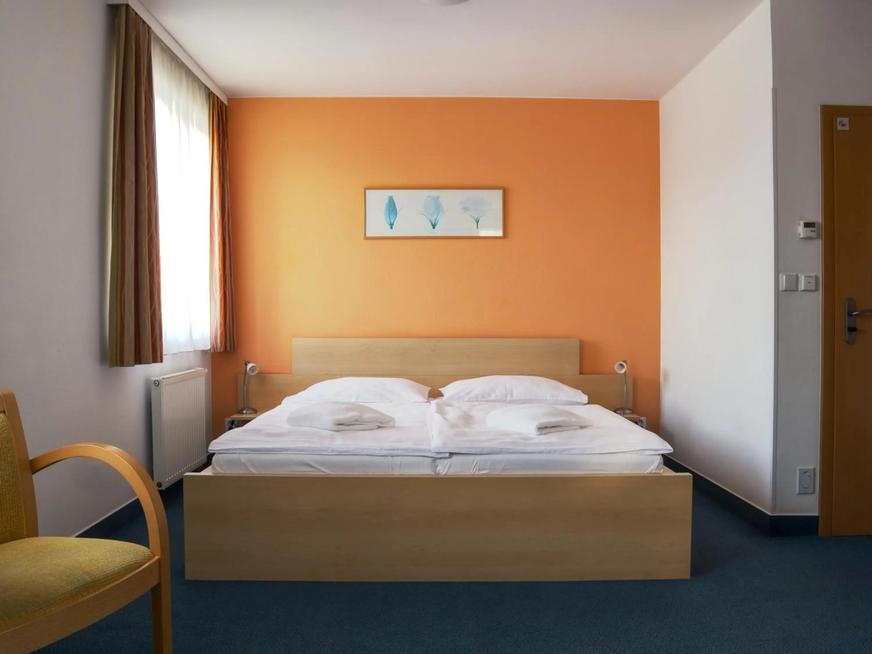 Photo of the whole room, Bed in Penzion Krumlov - Massage studio