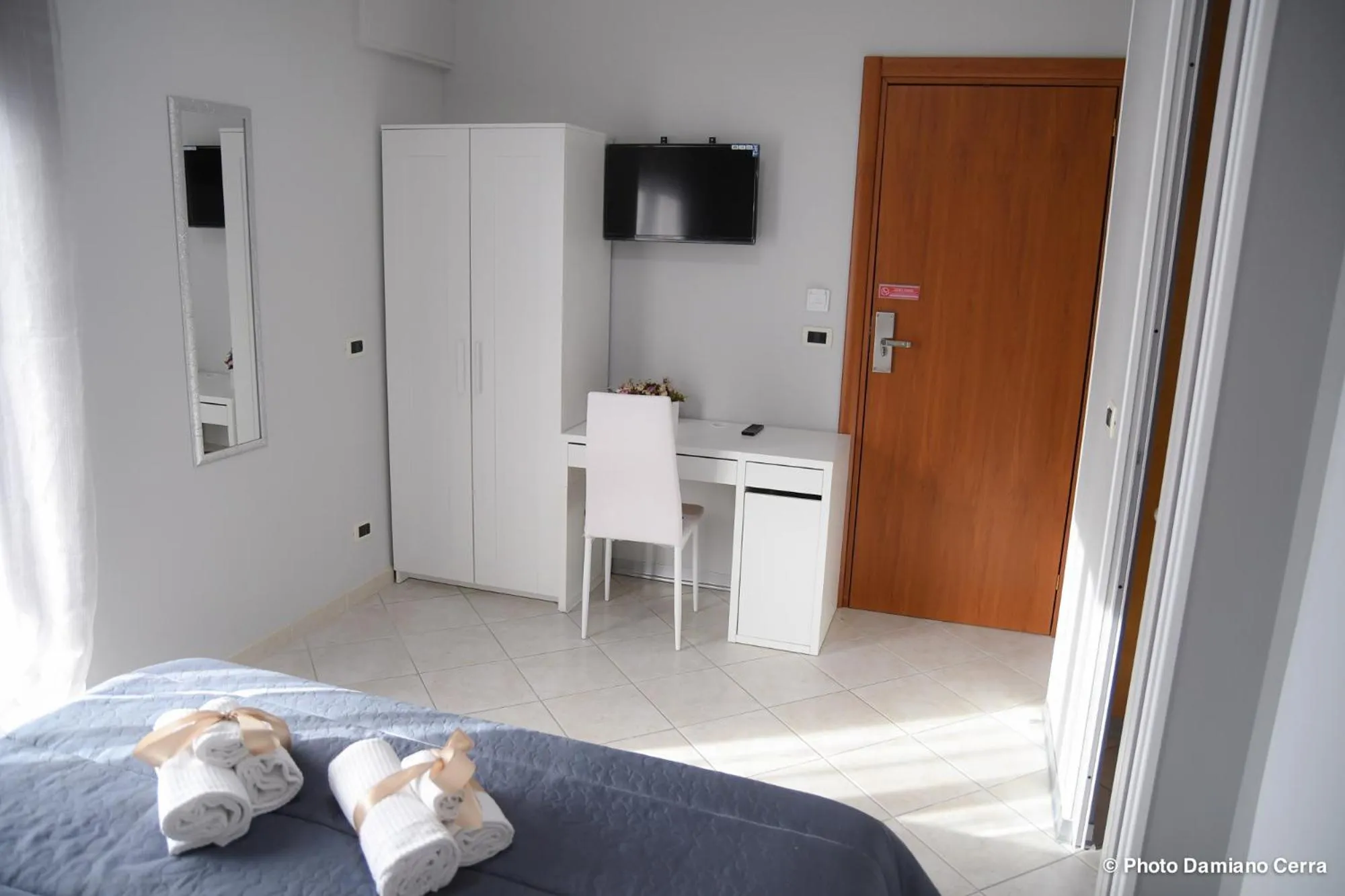 Photo of the whole room, Bed in B&B Lamezia Airport