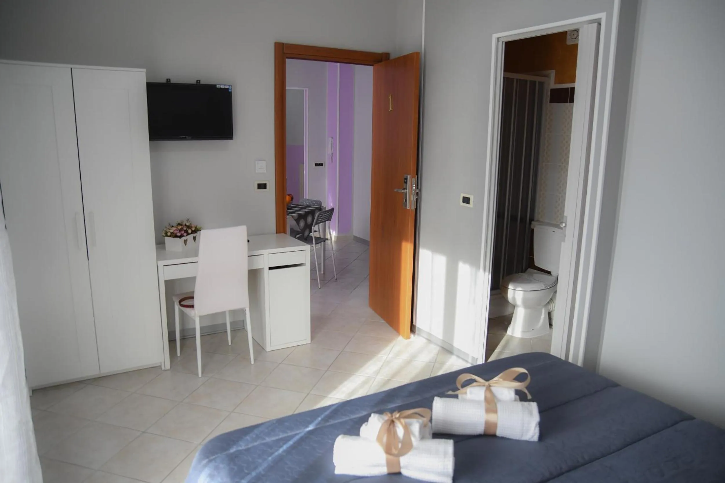 Photo of the whole room, Bed in B&B Lamezia Airport