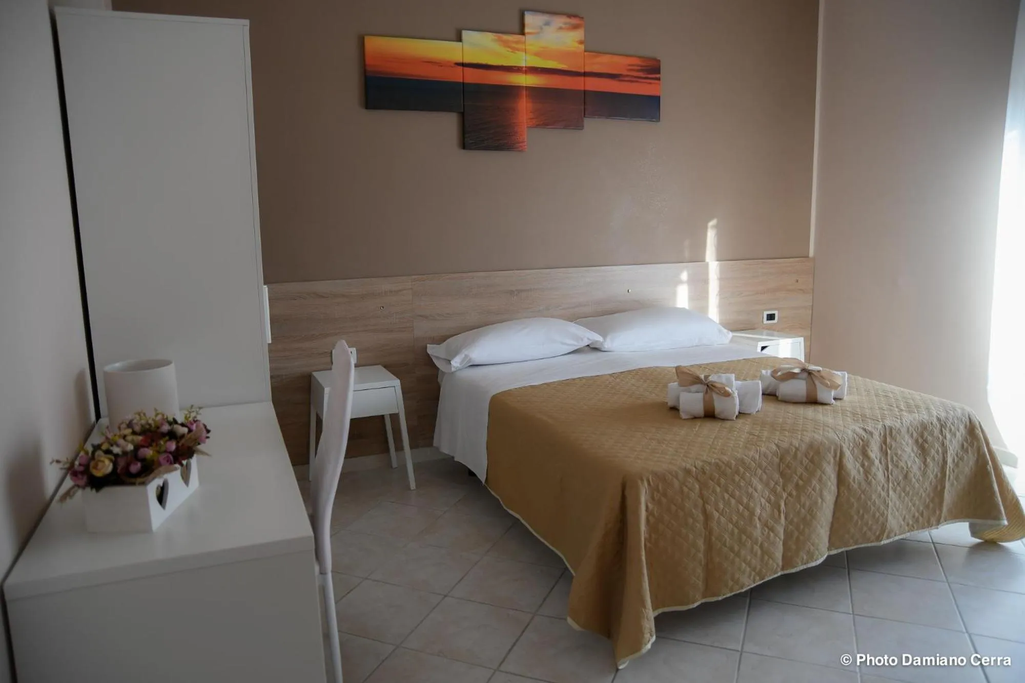 Photo of the whole room, Bed in B&B Lamezia Airport