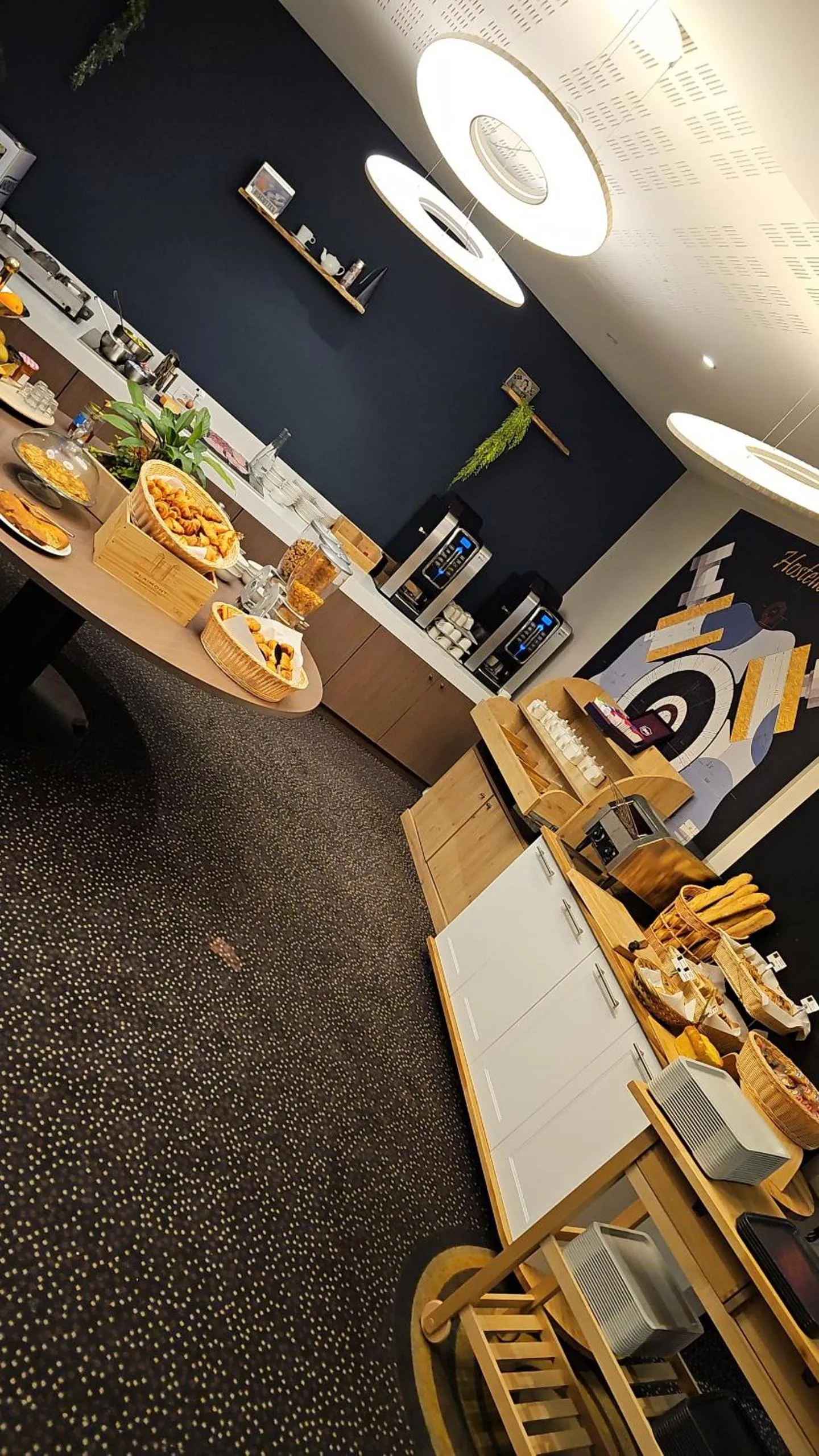 Buffet breakfast in Hostellerie Saint Vincent Beauvais Aeroport