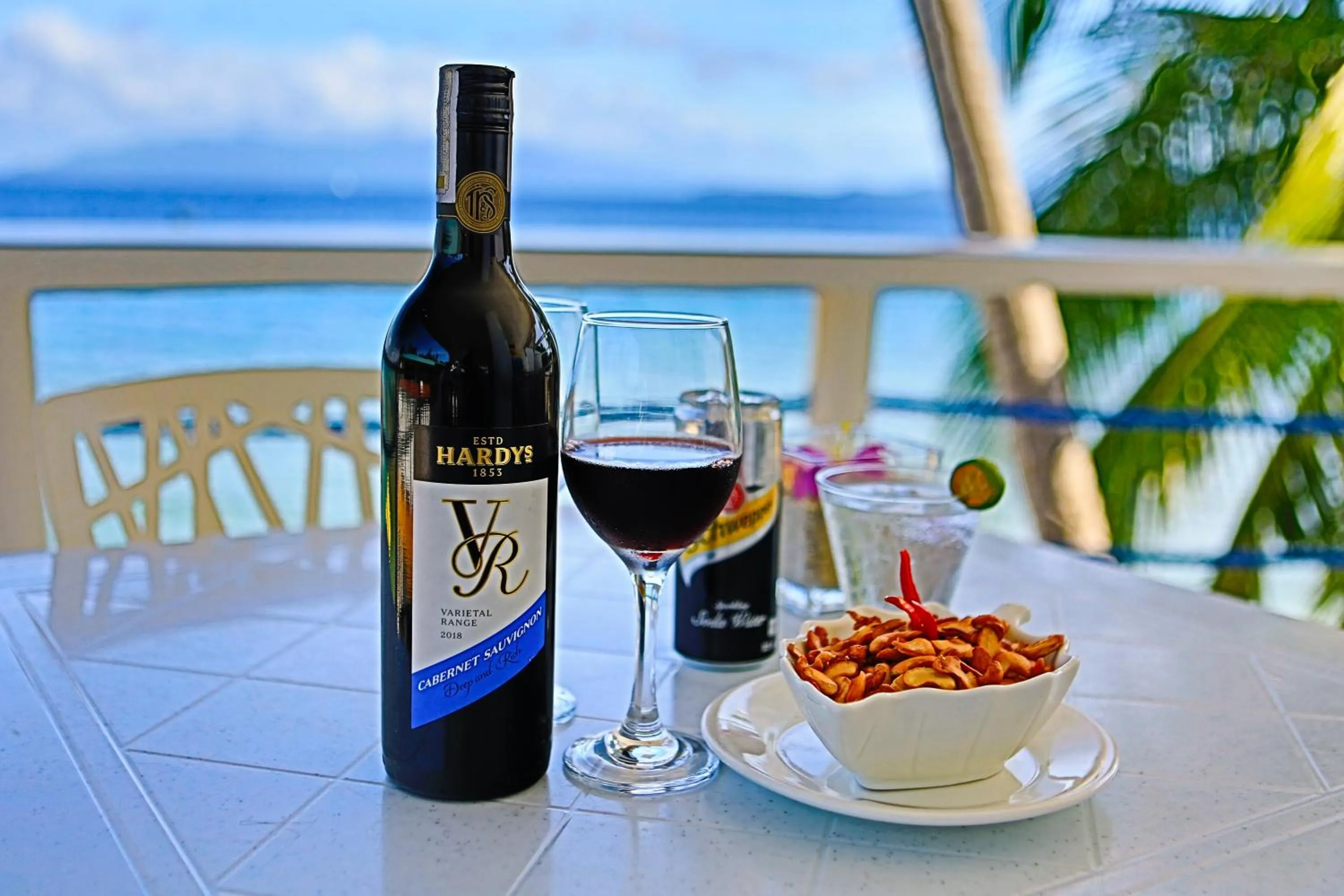 Food and drinks in Arkipelago Divers and Beach Resort