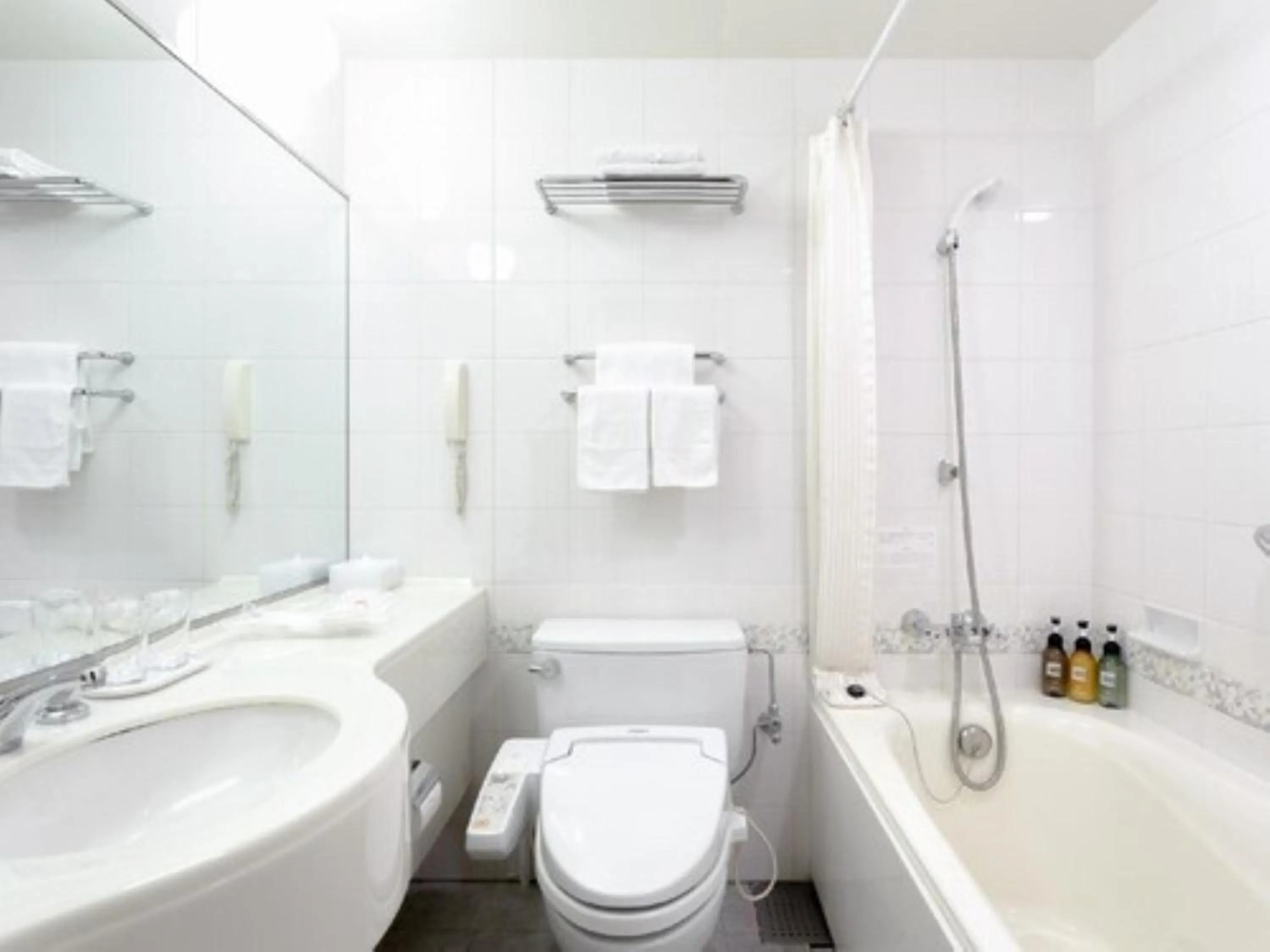 Bathroom in Hotel Plaza Kobe