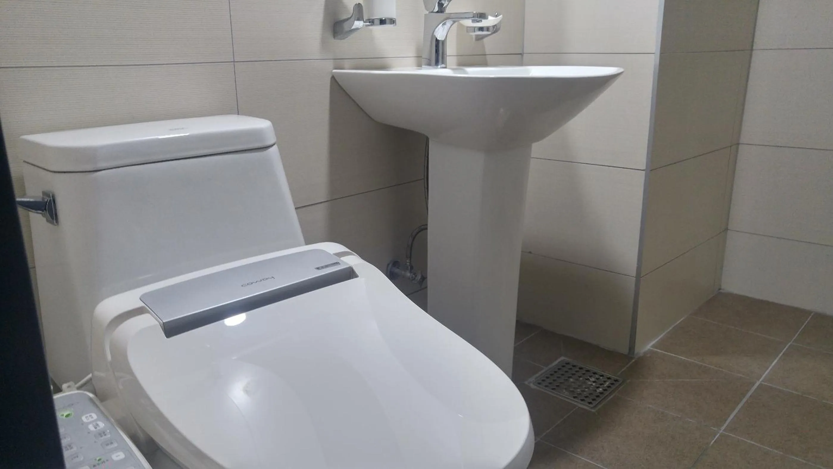 Toilet in Hotel Prince