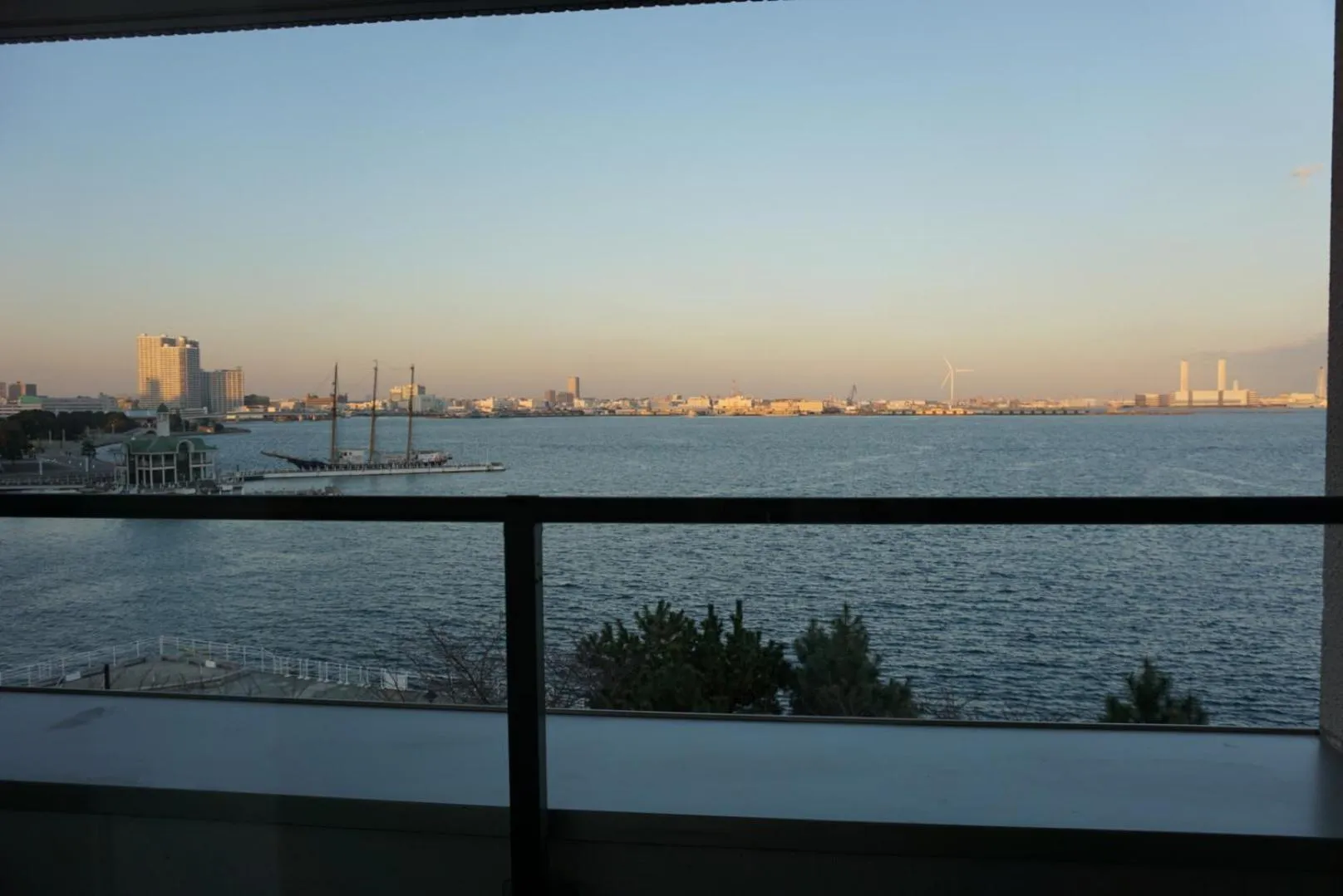 Yokohama Minatomirai Manyo Club