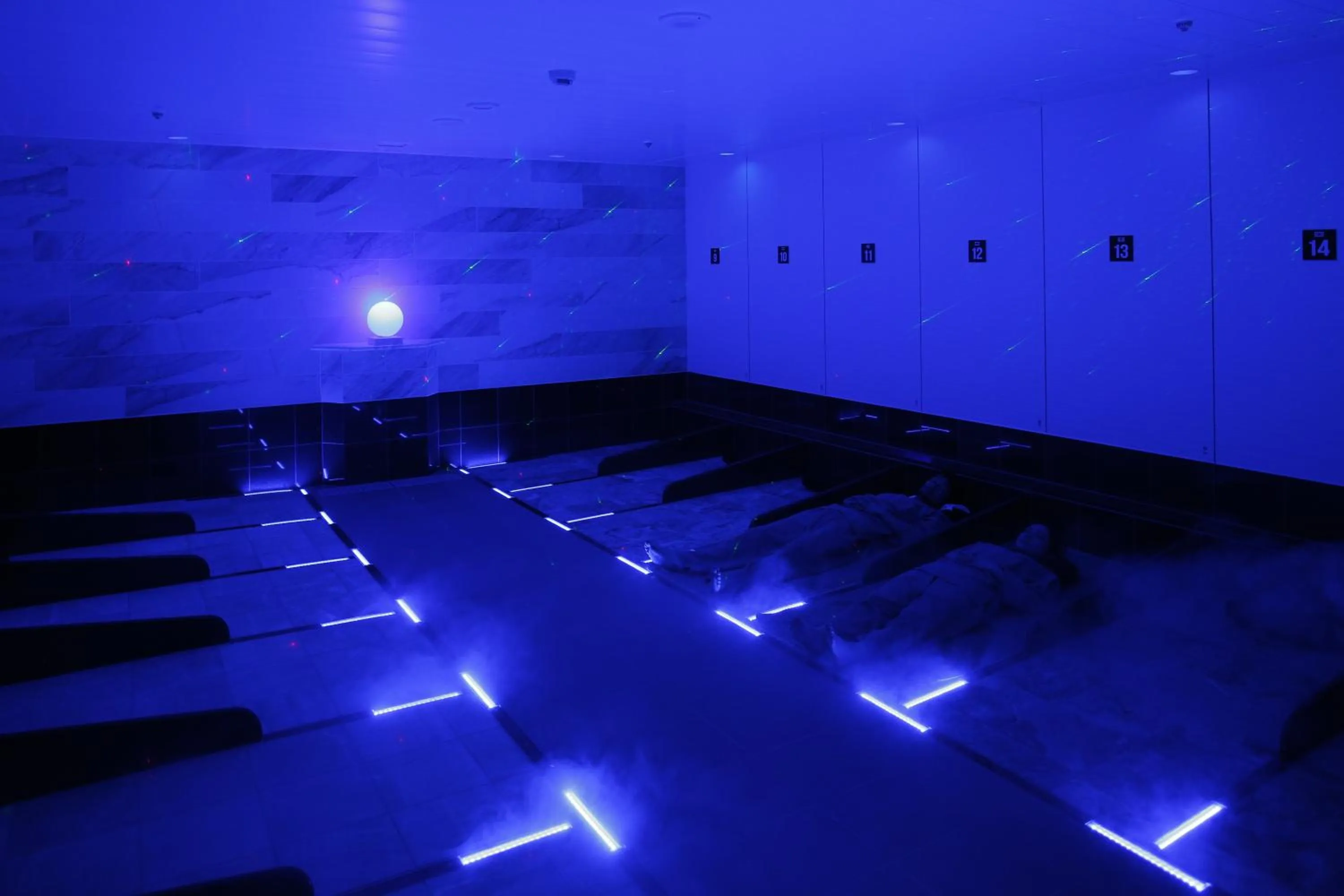 Yokohama Minatomirai Manyo Club