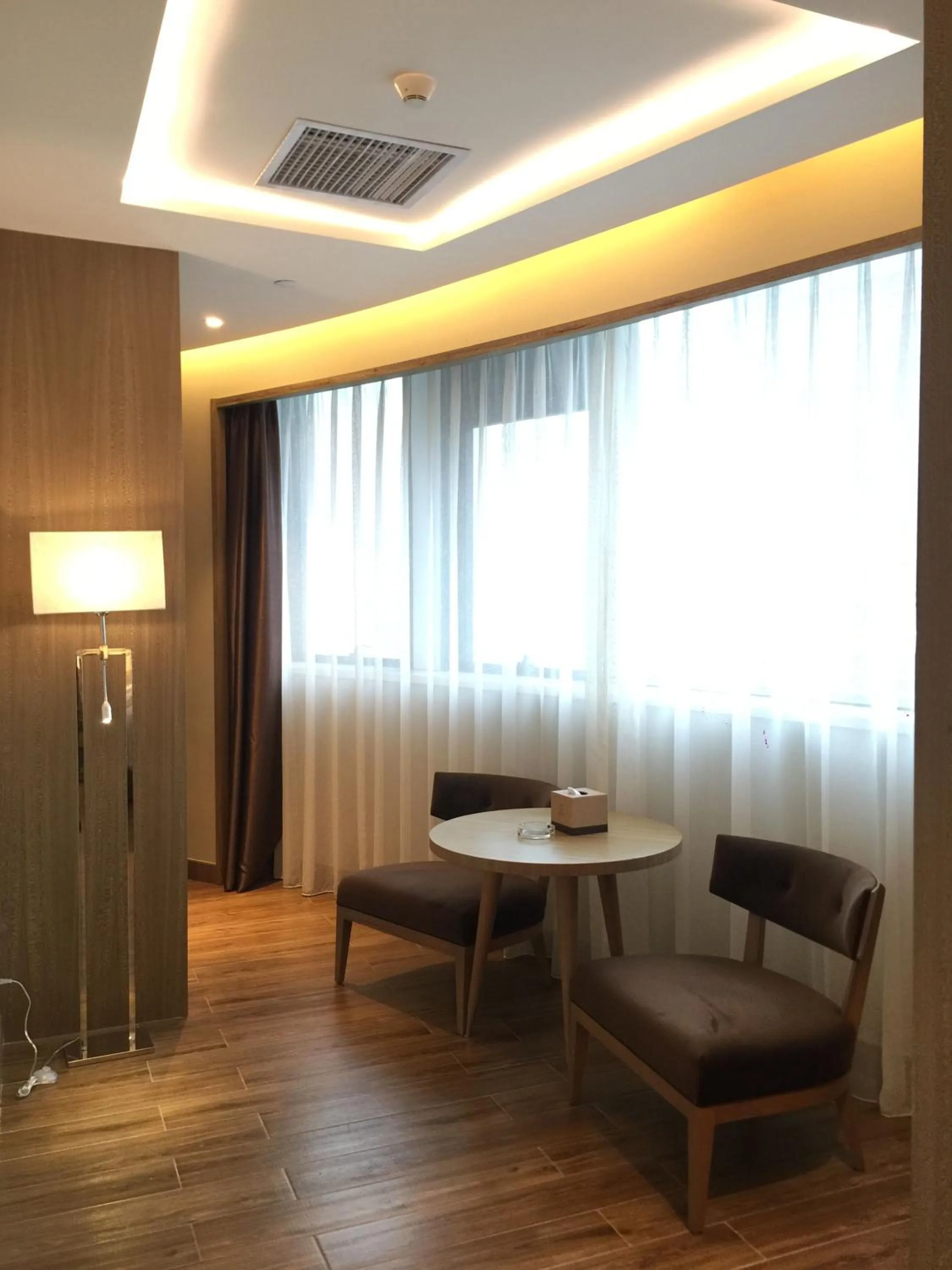 Kitchen or kitchenette in 南国会1站酒店 广交会免费穿梭巴士