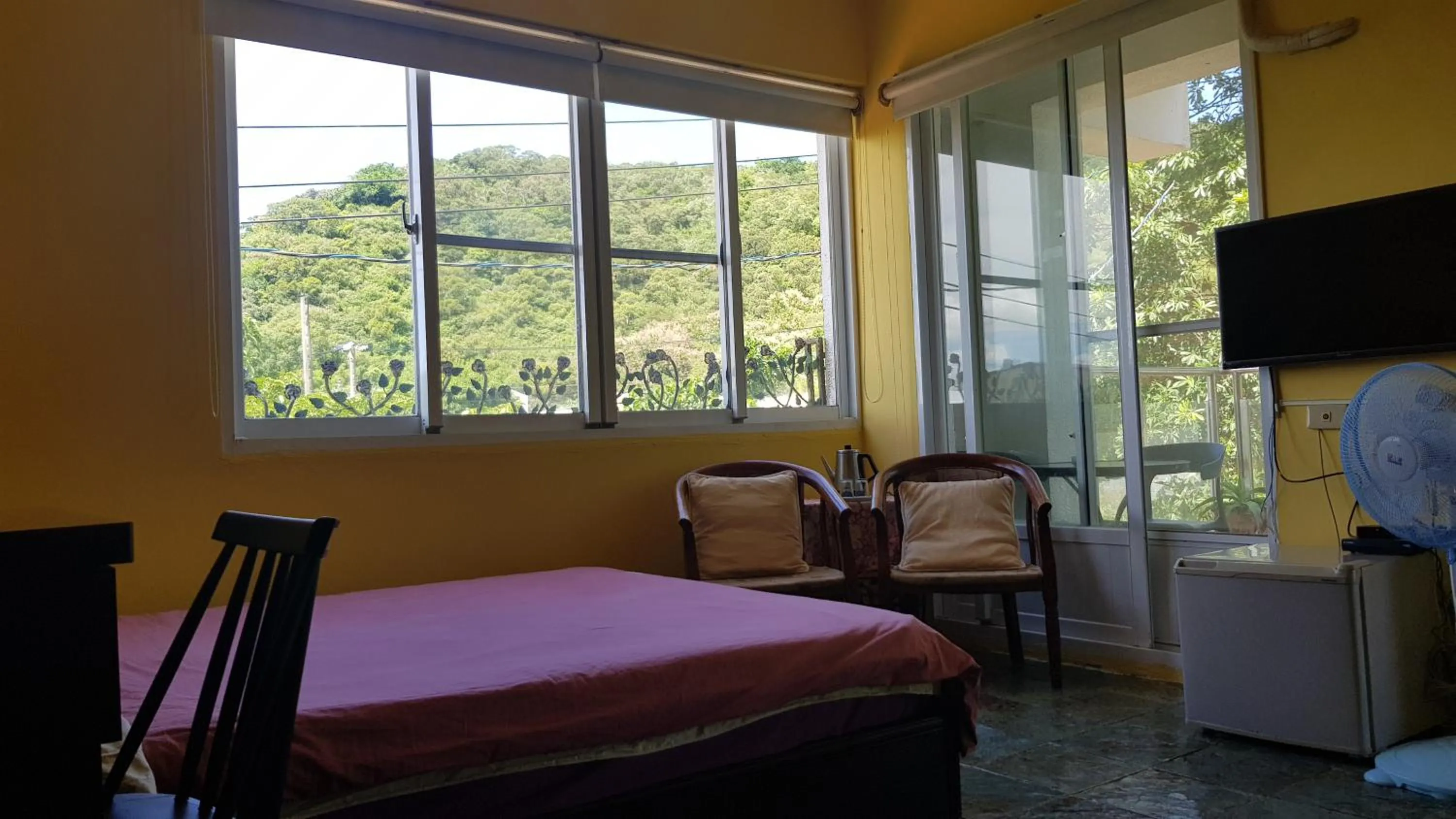 Bedroom, Bed in View Mountain B&B