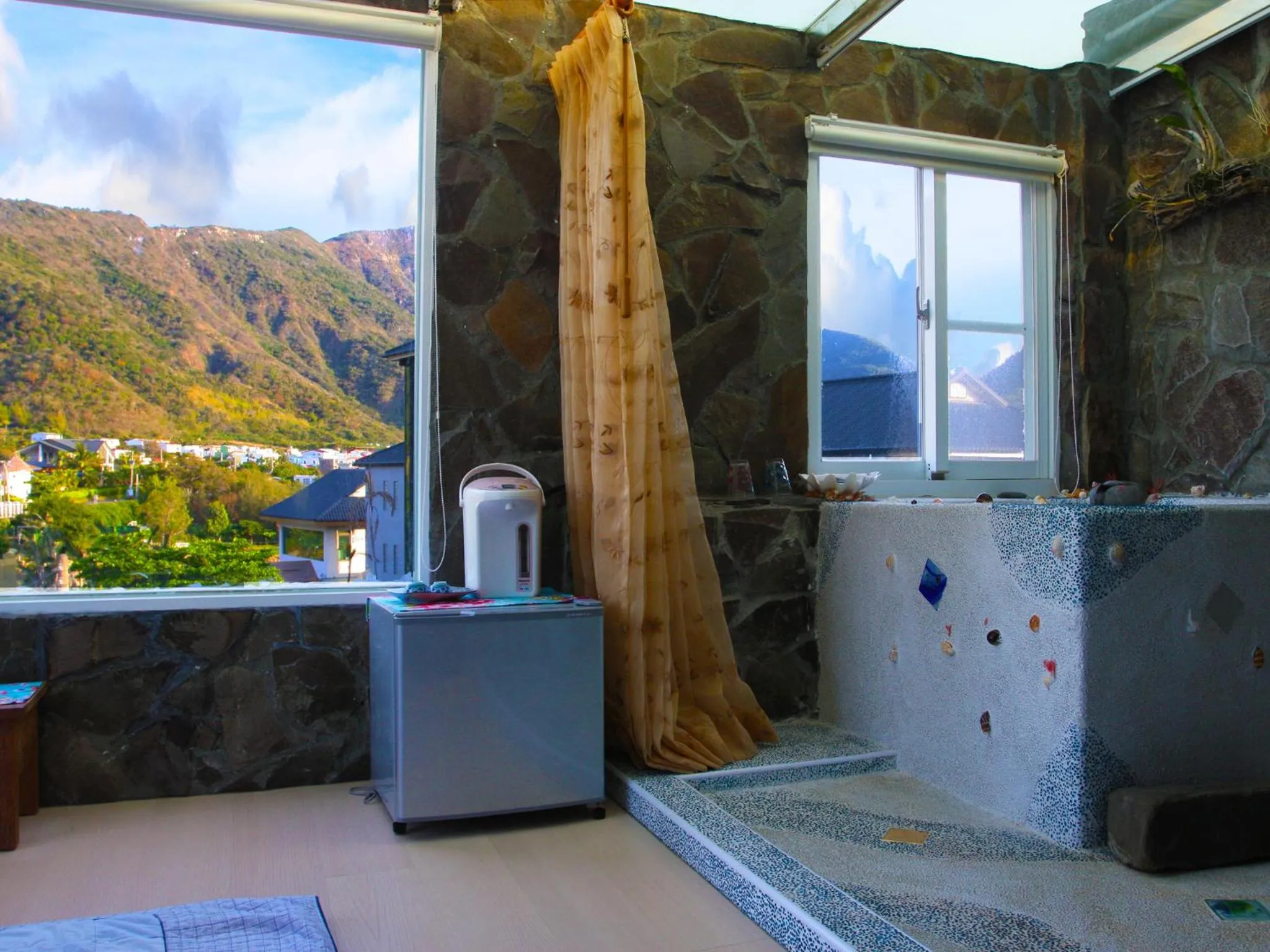 Bathroom in View Mountain B&B