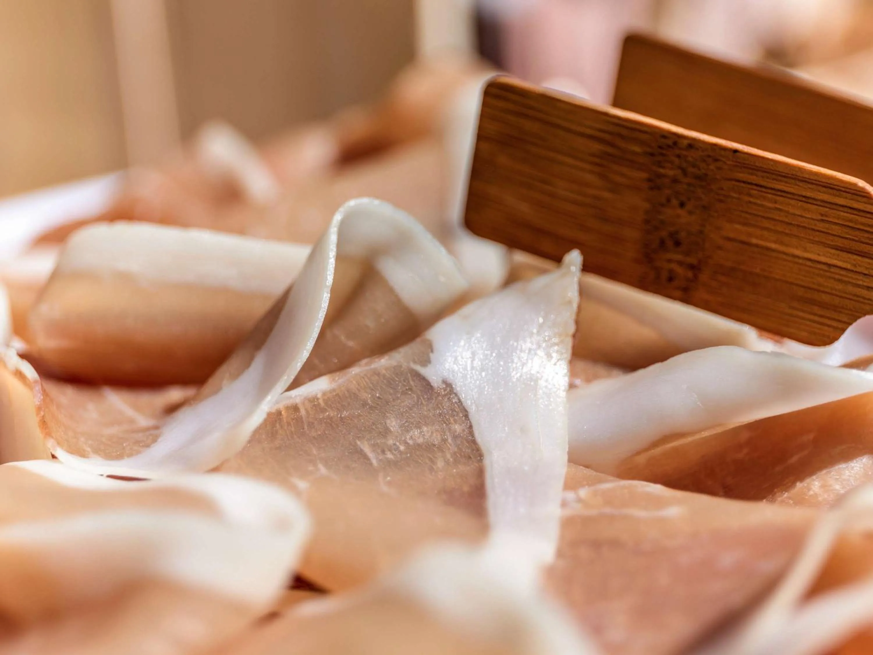 Restaurant/places to eat in ibis Swansea