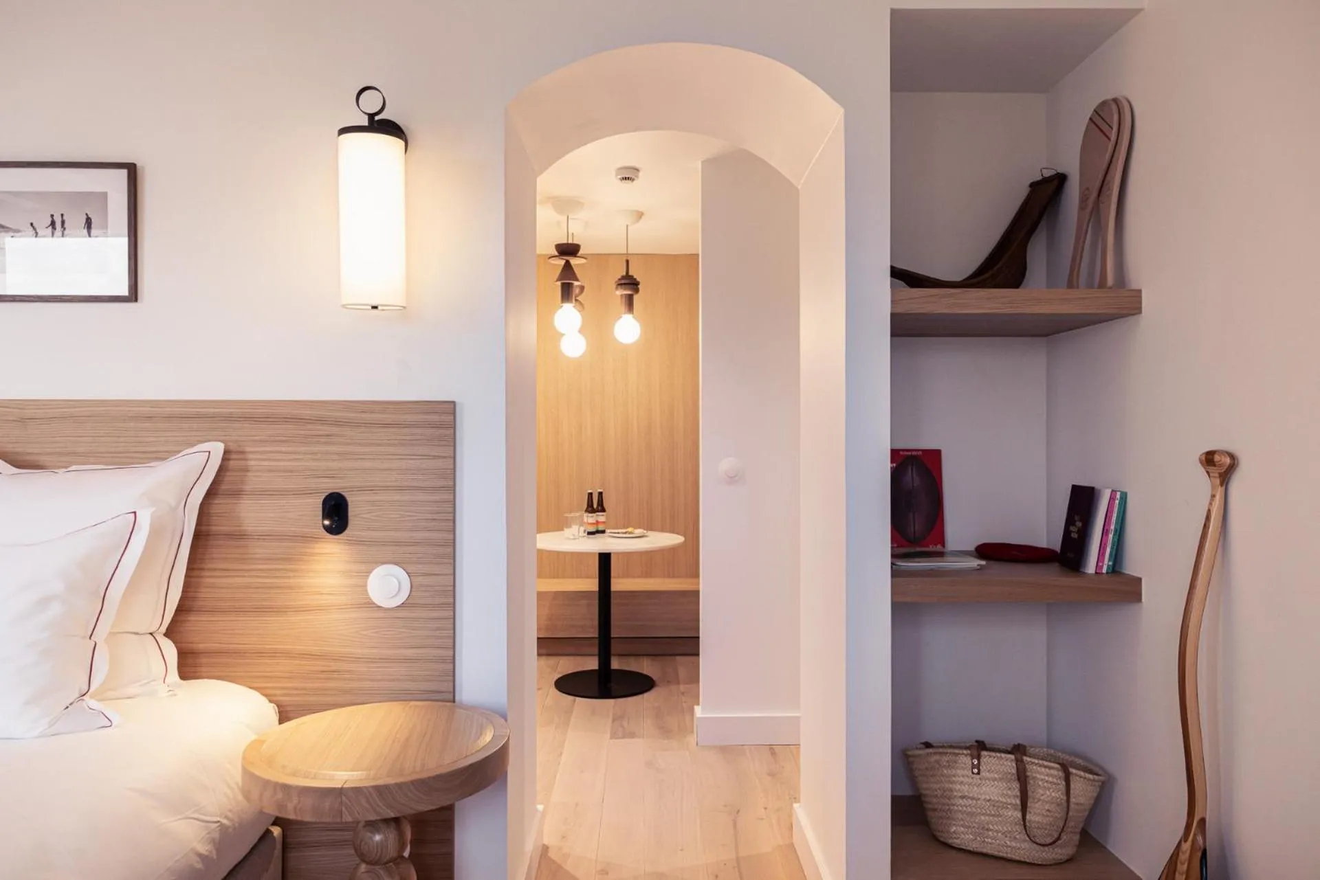 Bed in Hôtel INDARRA & SPA - Piscine