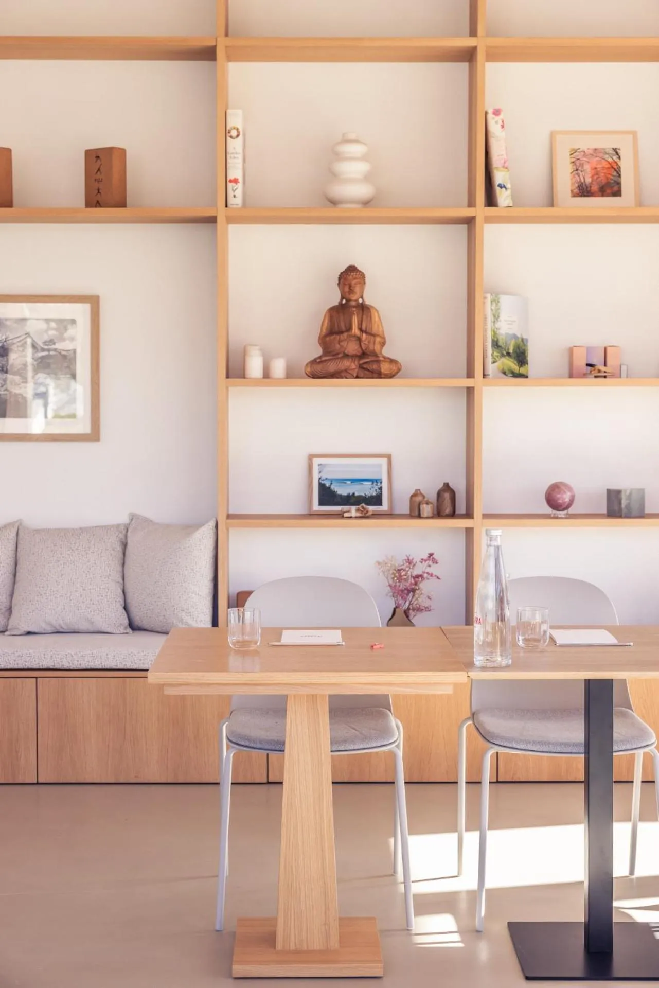 Meeting/conference room in Hôtel INDARRA & SPA - Piscine