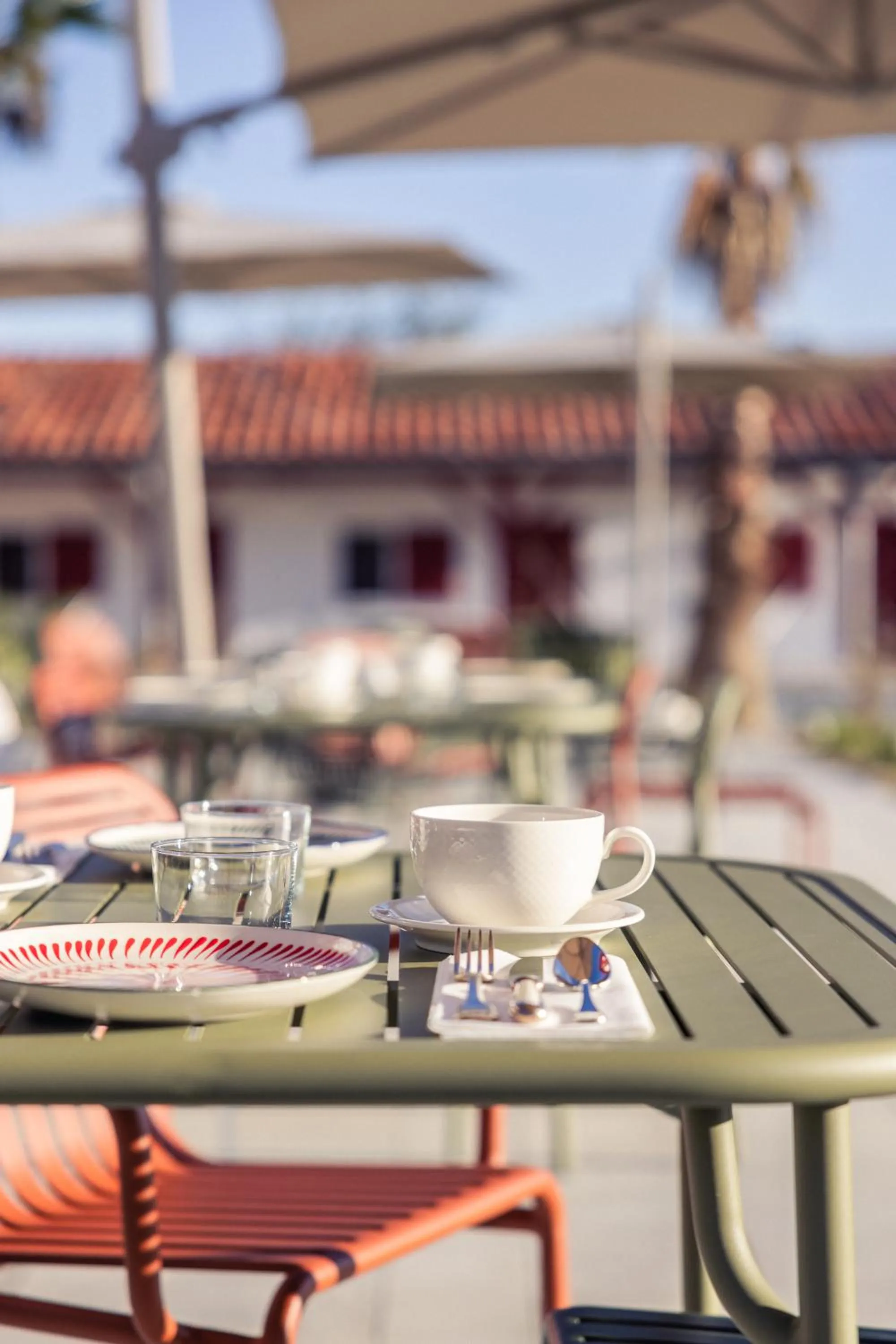 Balcony/Terrace in Hôtel INDARRA & SPA - Piscine