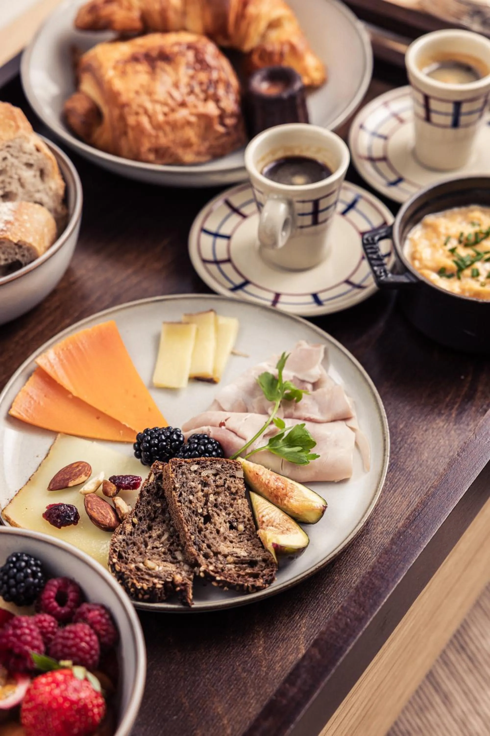 Food and drinks in Hôtel INDARRA & SPA - Piscine