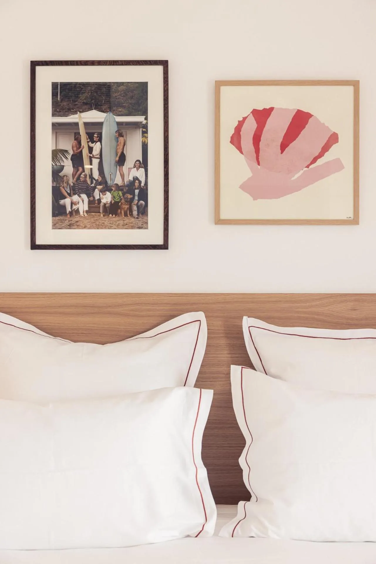 Bed in Hôtel INDARRA & SPA - Piscine