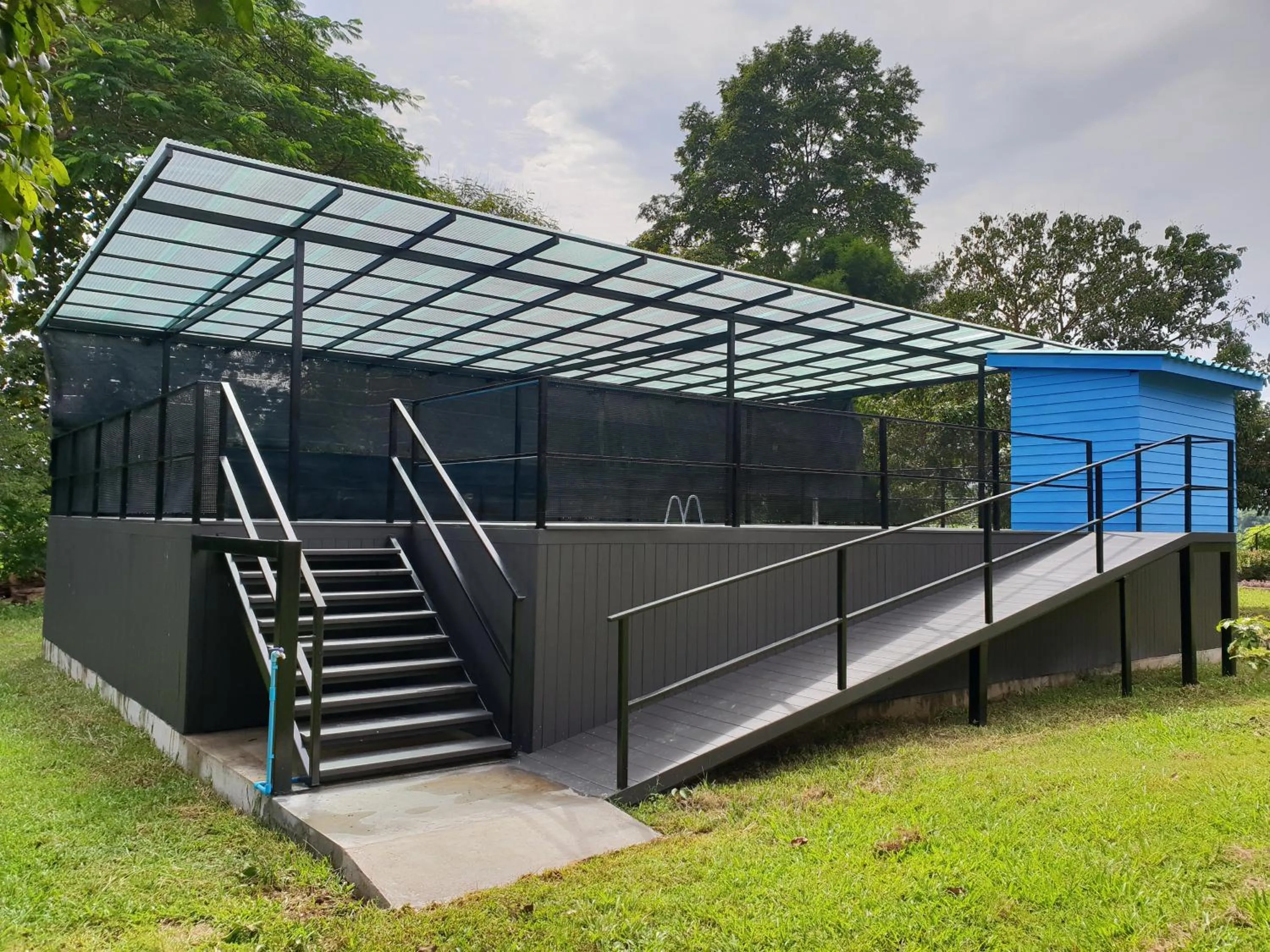 Pool view in Phutawan Pundao