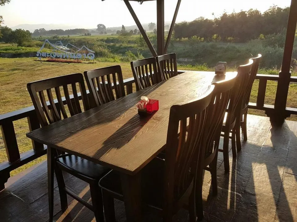 Restaurant/places to eat in Phutawan Pundao