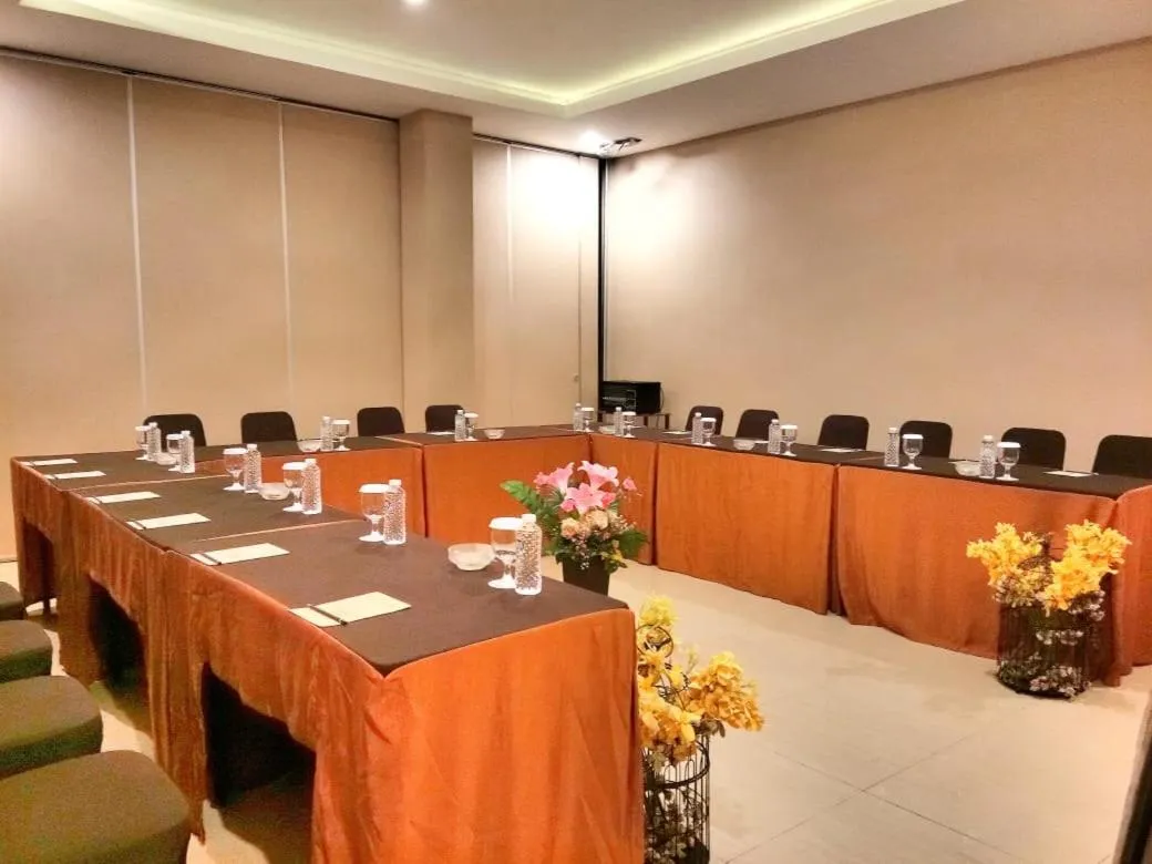 Meeting/conference room in Moscato Hotel