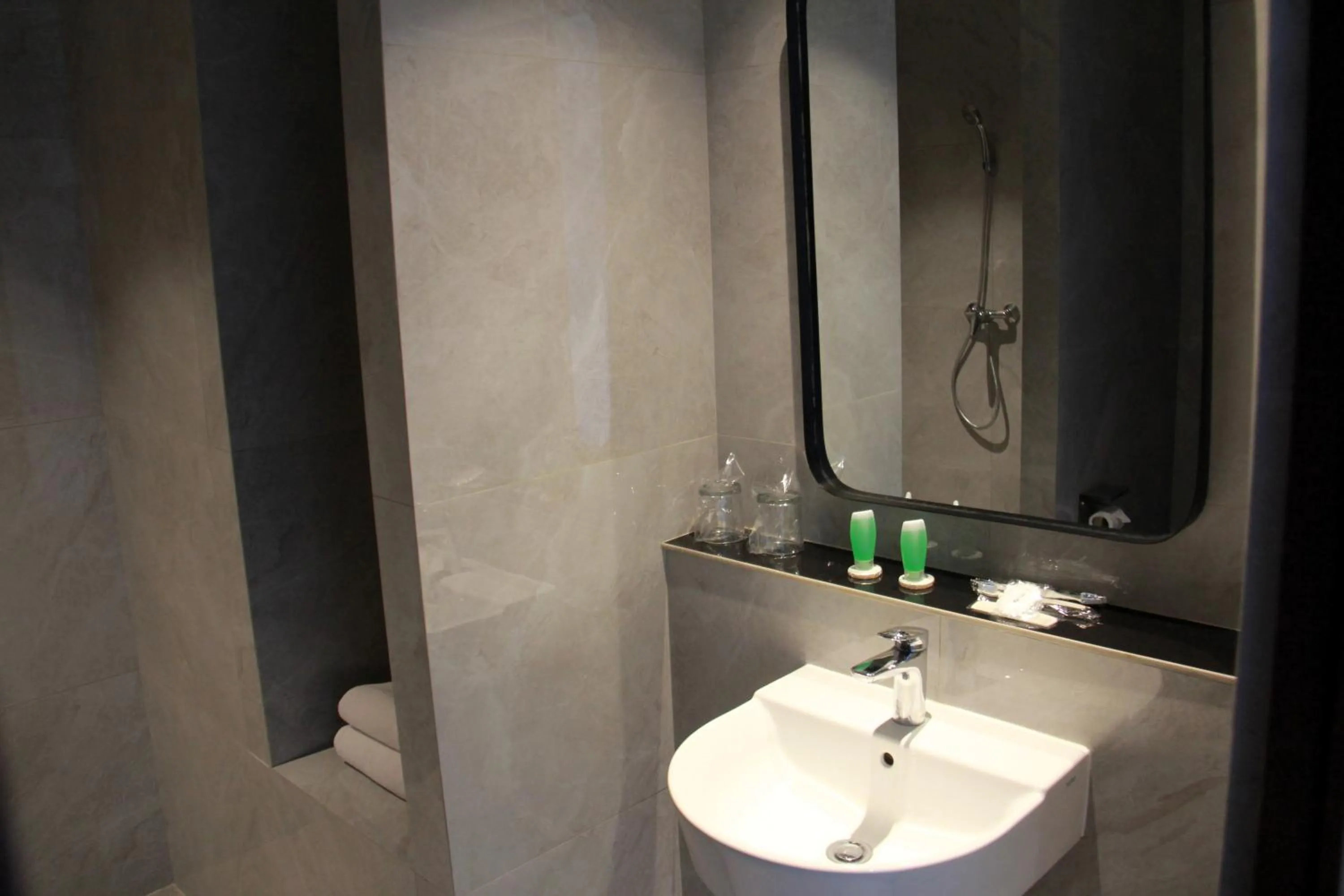 Shower in Moscato Hotel