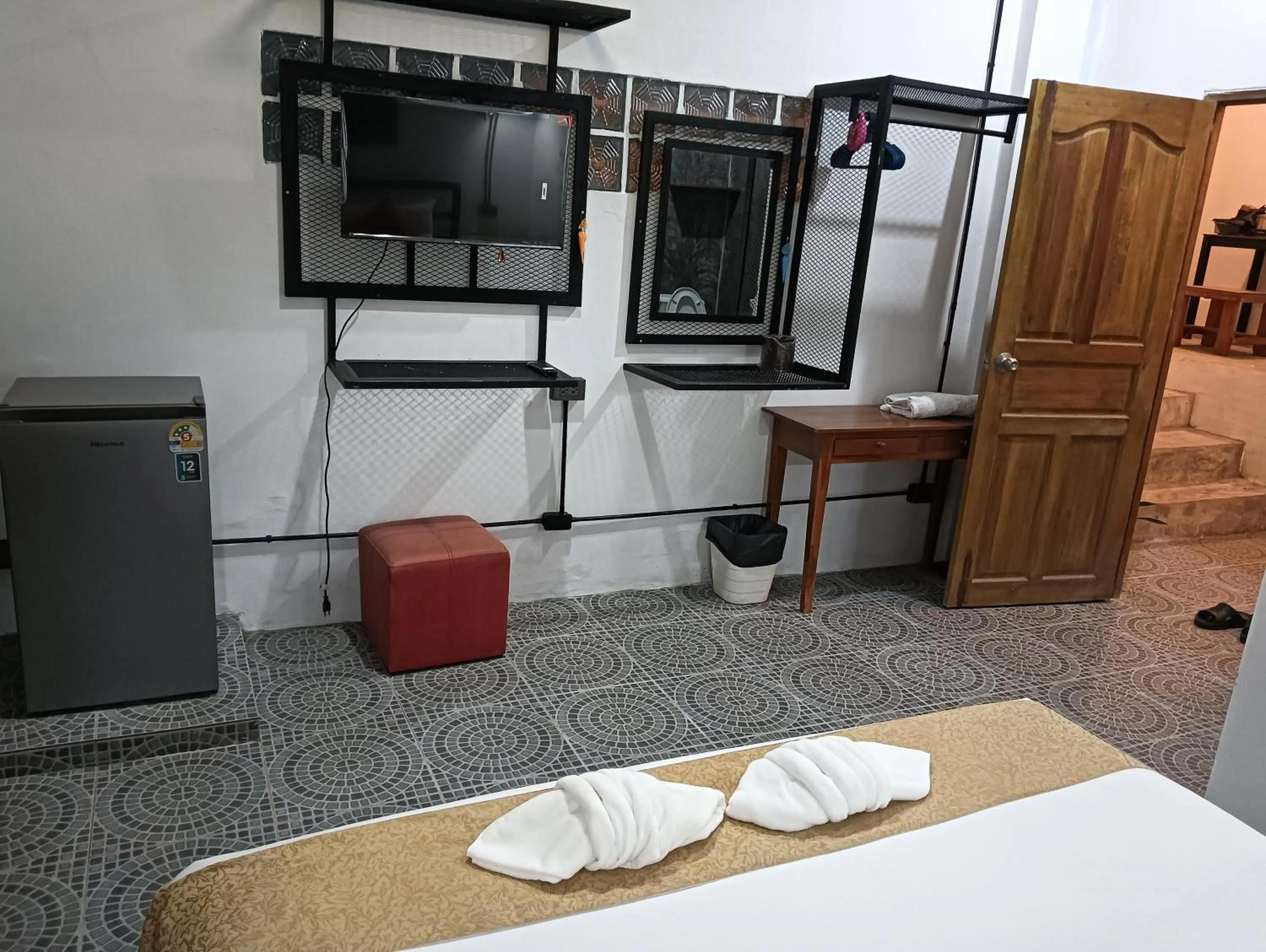 Bed in White Jail at Koh Tao Hostel