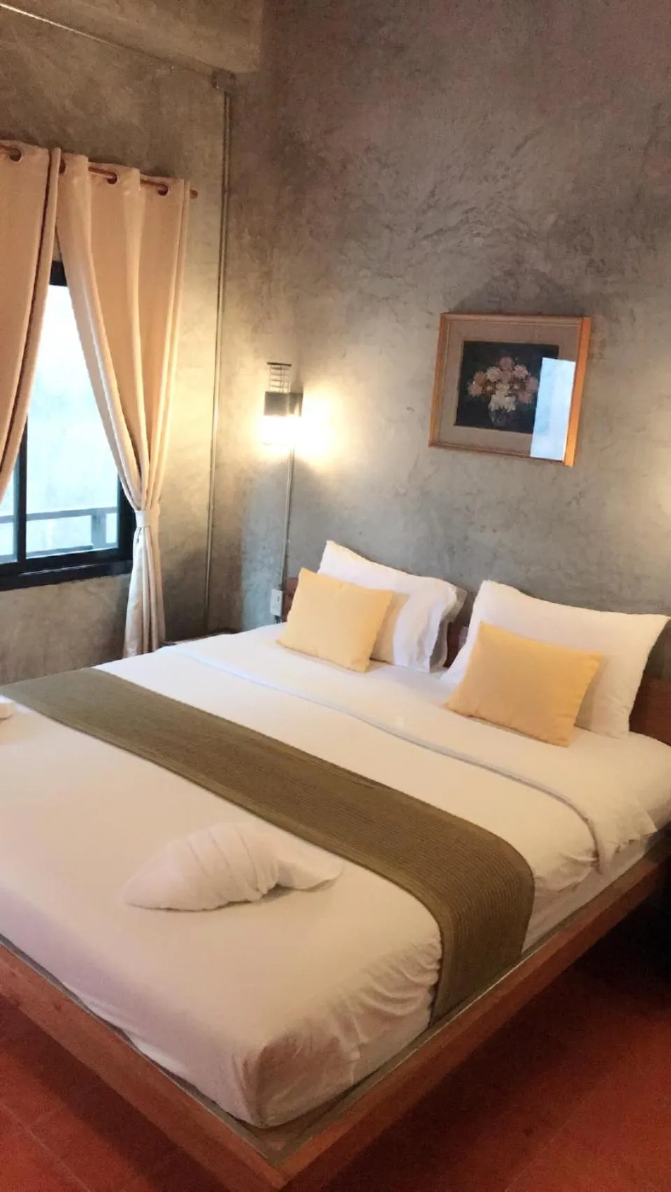 Bed in White Jail at Koh Tao Hostel