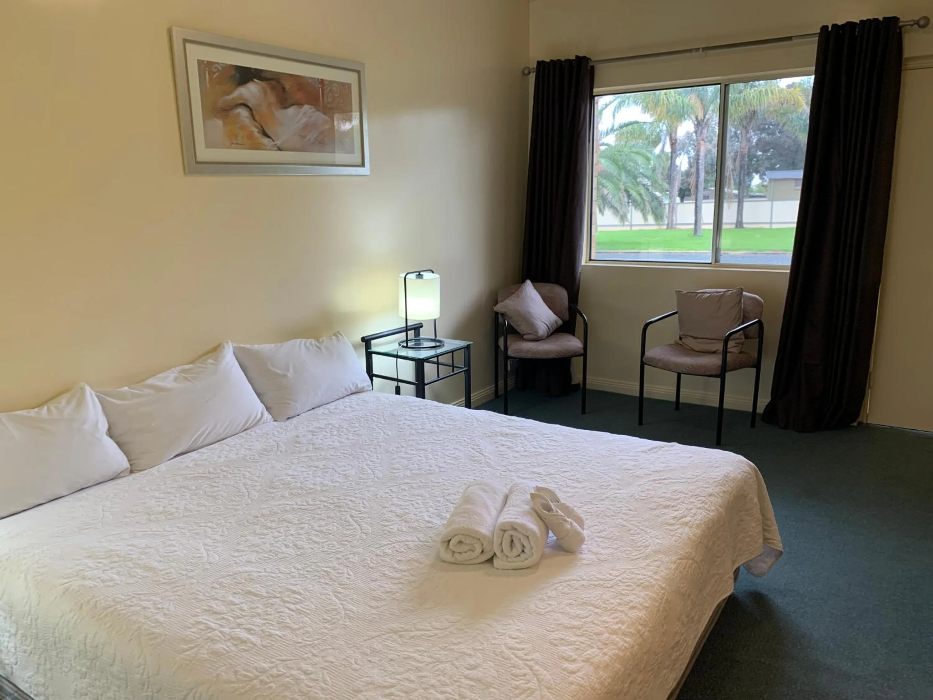 Bedroom, Bed in Temora Motel - UNDER NEW MANAGEMENT