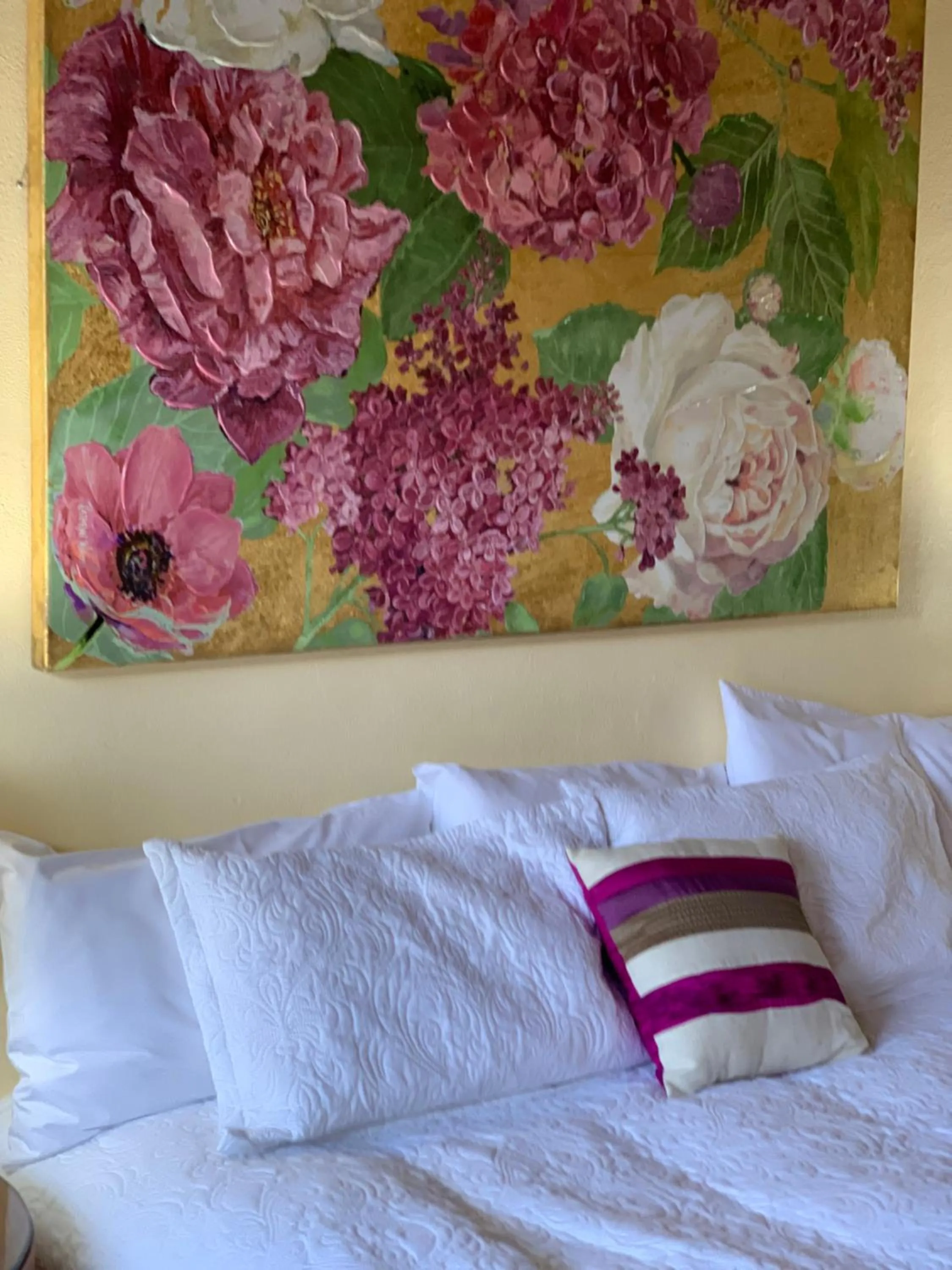 Bed in Temora Motel - UNDER NEW MANAGEMENT