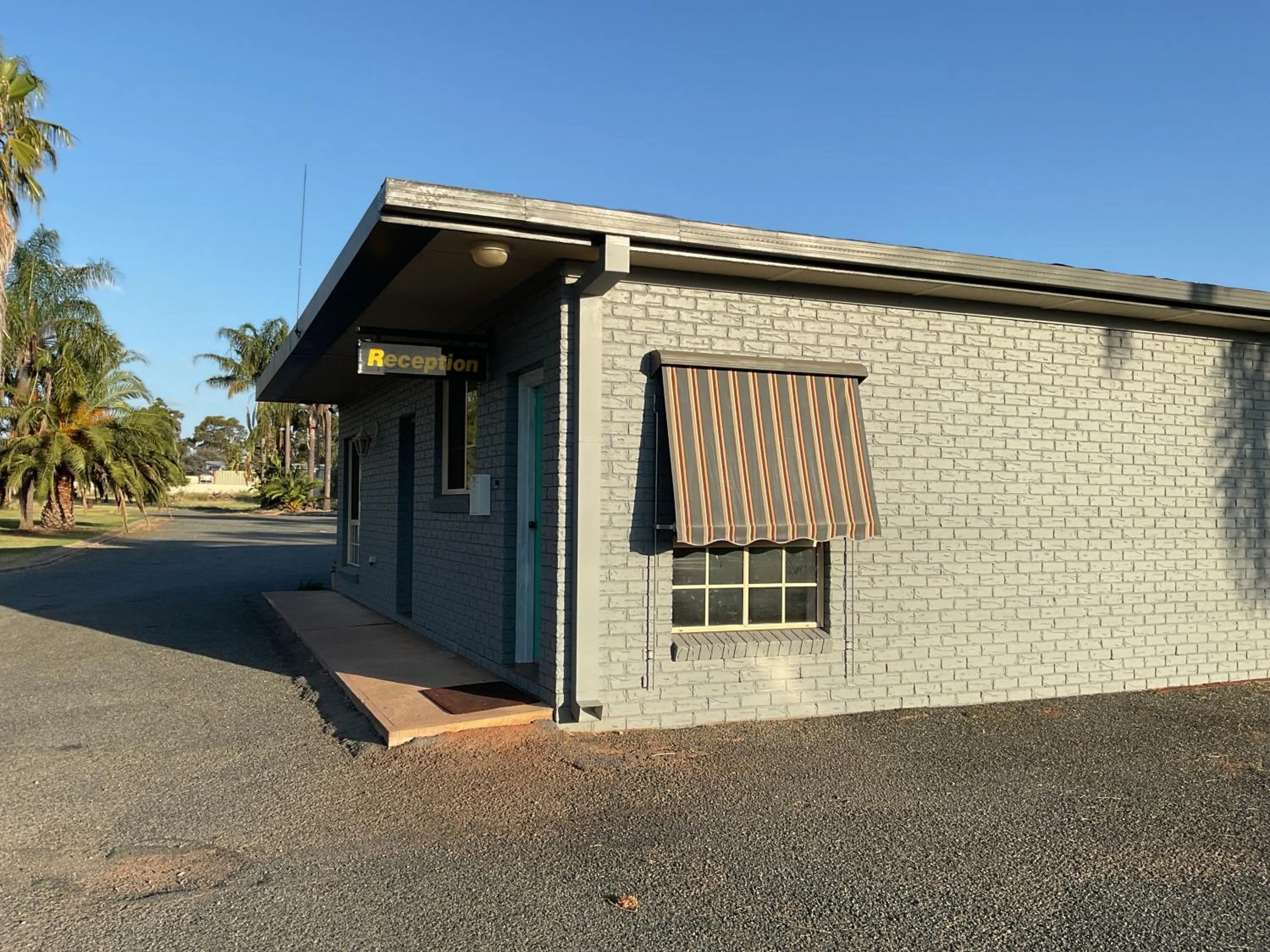 Temora Motel