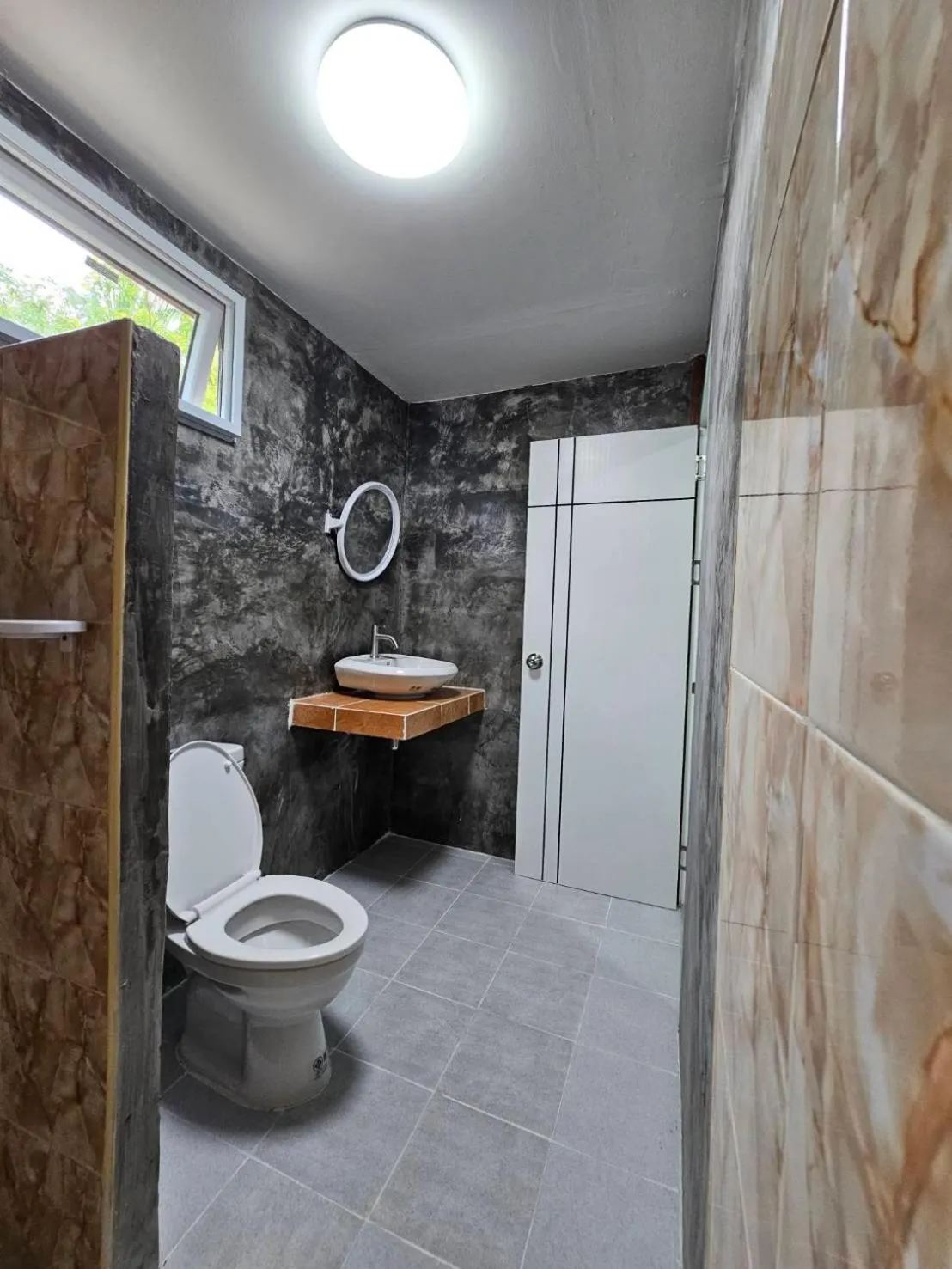 Koh Ngai Kaimuk Thong Resort