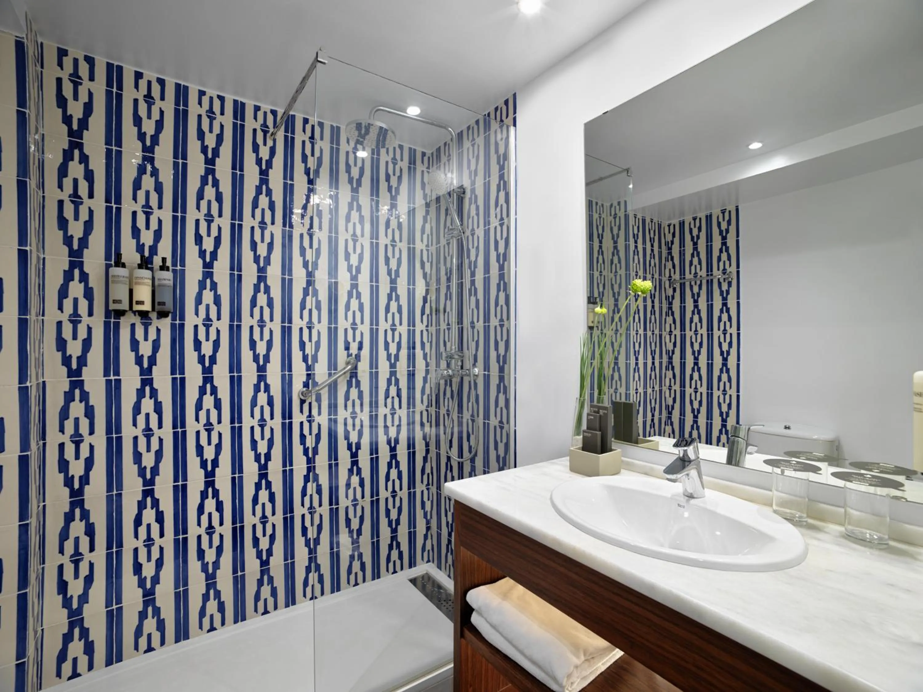 Bathroom in H10 Delfín - Adults Only