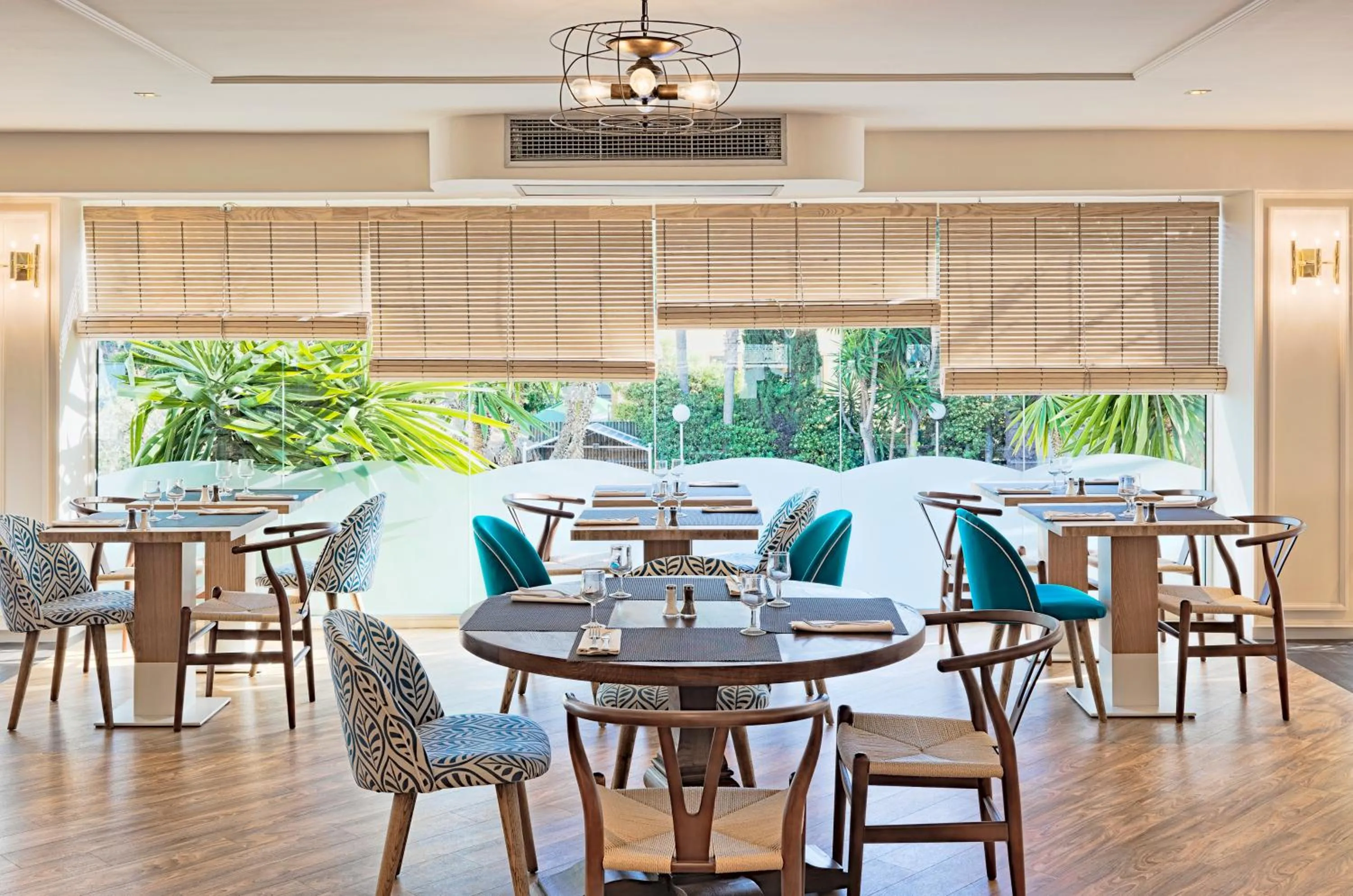 Restaurant/places to eat in H10 Delfín - Adults Only