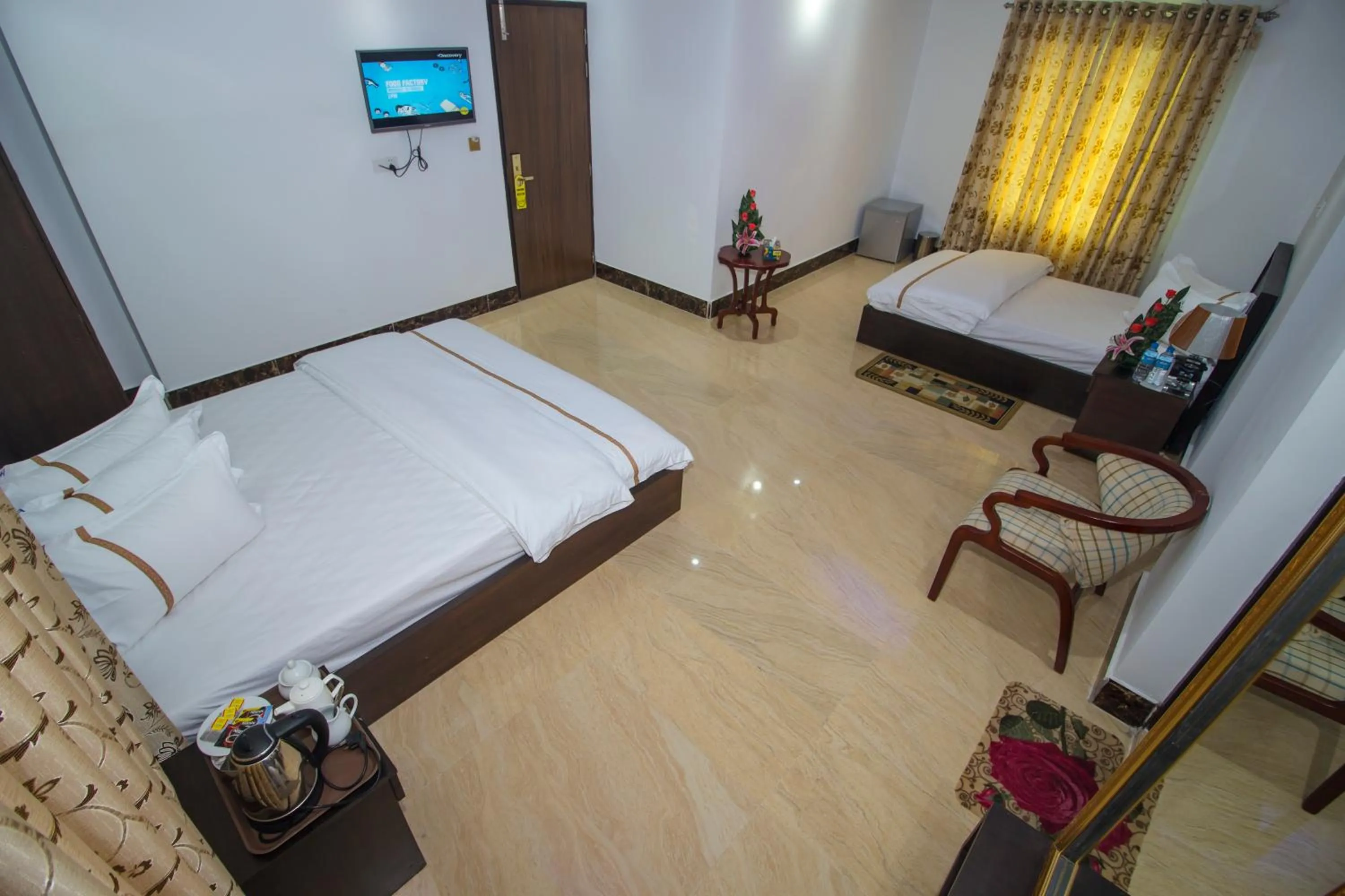 TV and multimedia, Bed in Hotel Progati Inn Ltd.