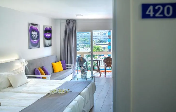 Bed in Skyview Hotel Tenerife