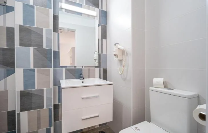 Bathroom in Skyview Hotel Tenerife