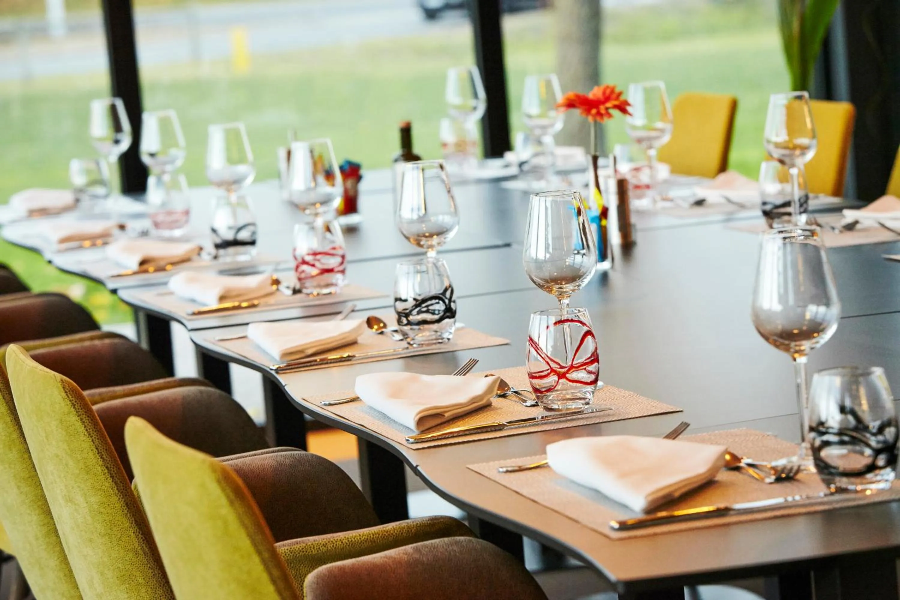 Restaurant/places to eat in Kyriad Clermont Ferrand Nord - Riom