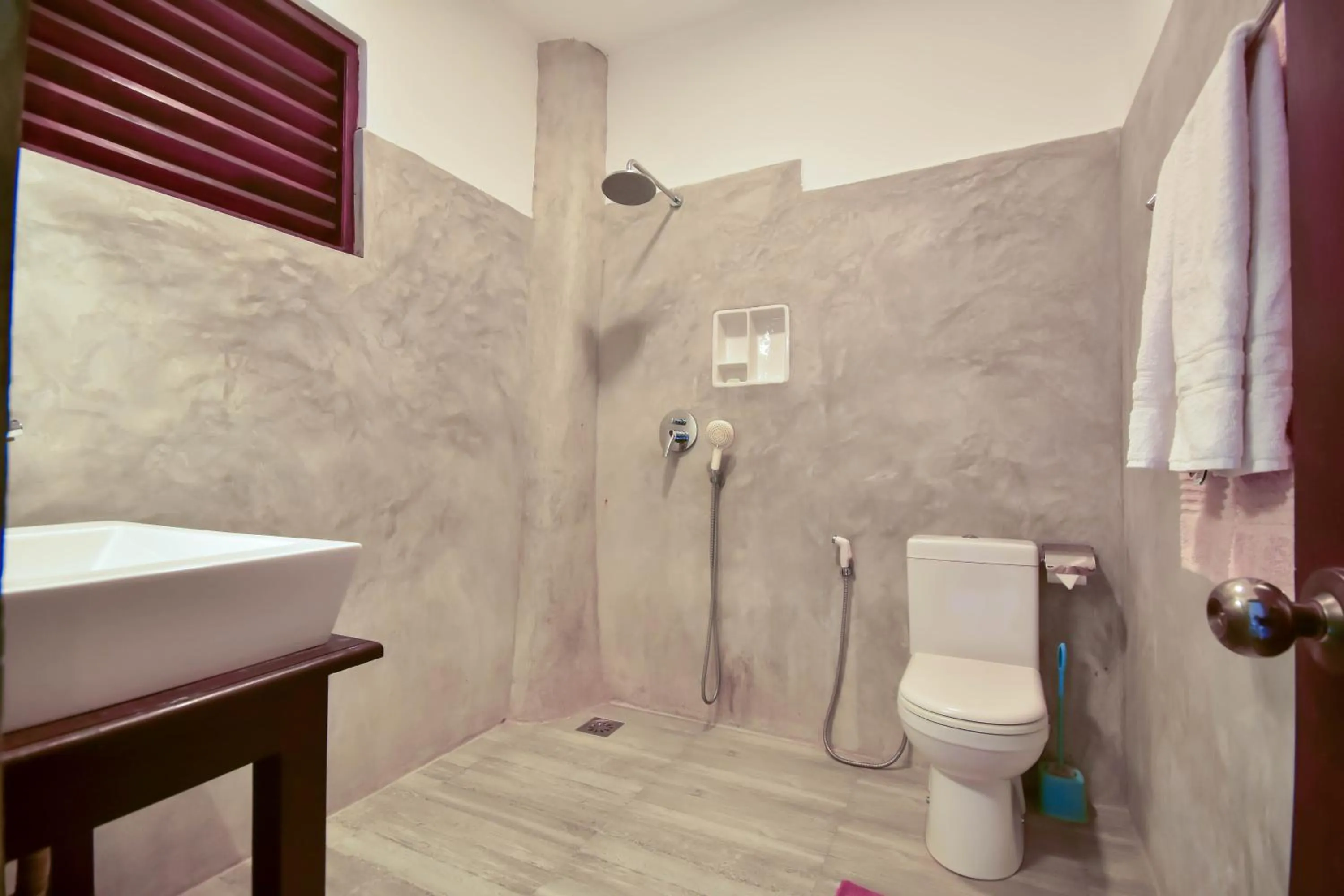 Toilet in Jungle Villa - Induruwa