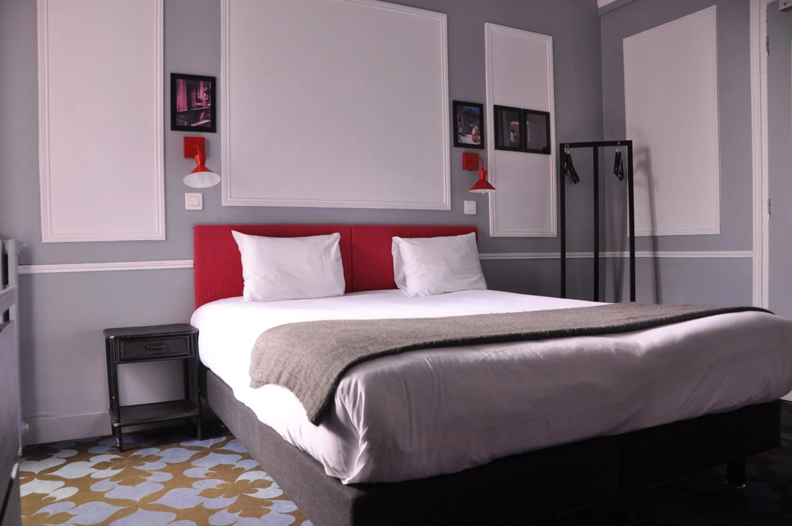 Bed in Alba Opéra Hôtel