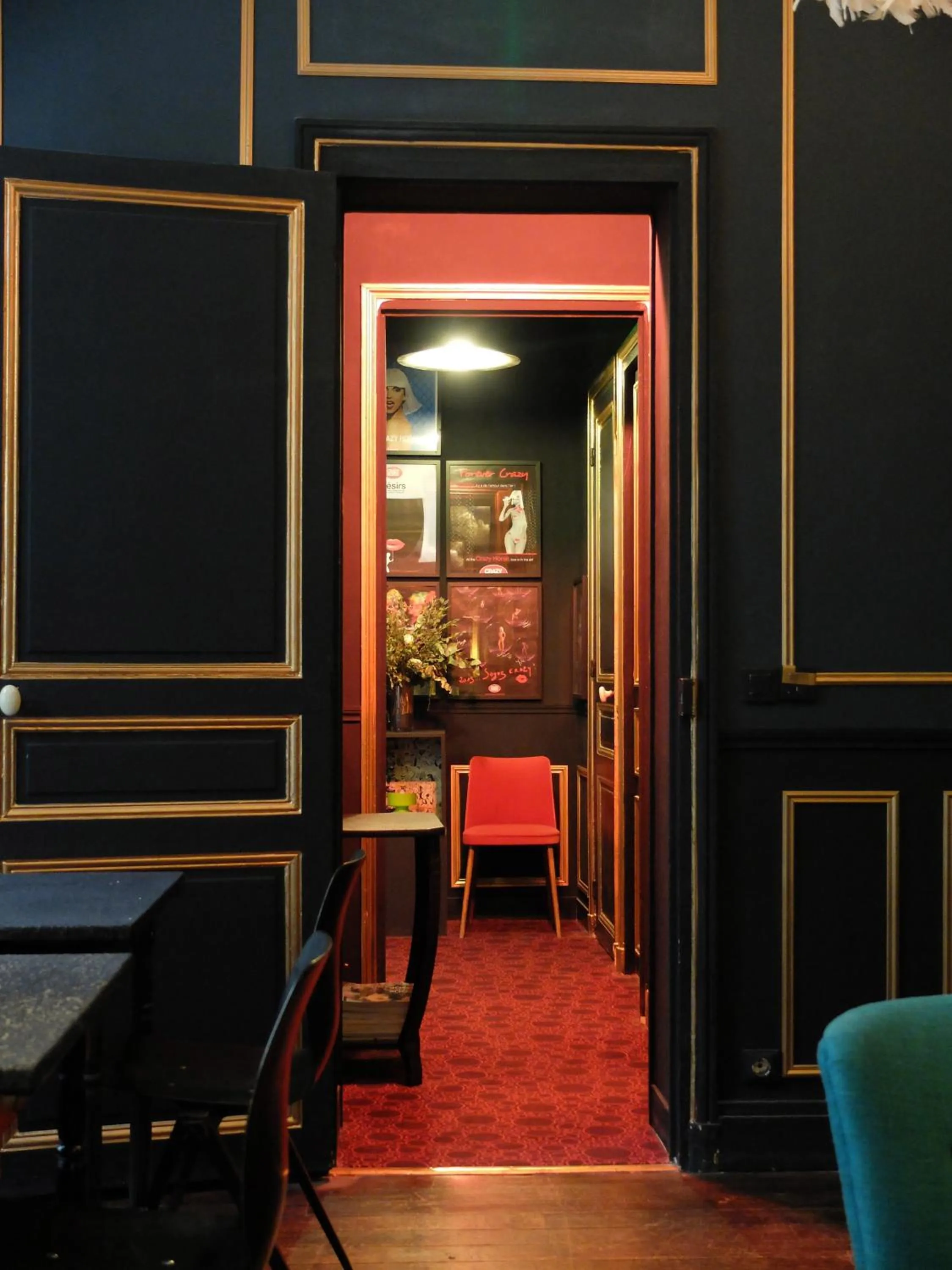 Decorative detail in Alba Opéra Hôtel