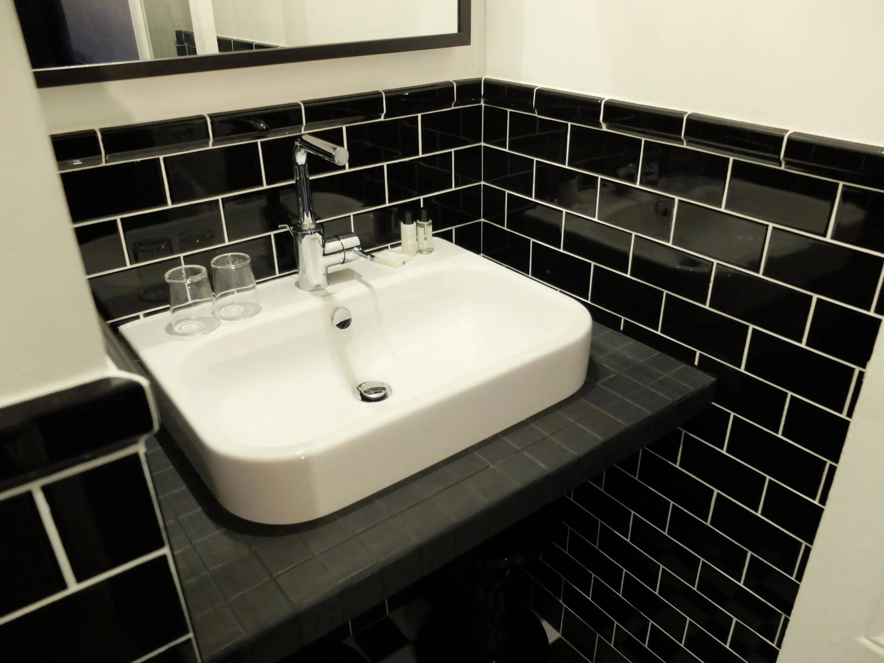 Bathroom in Alba Opéra Hôtel