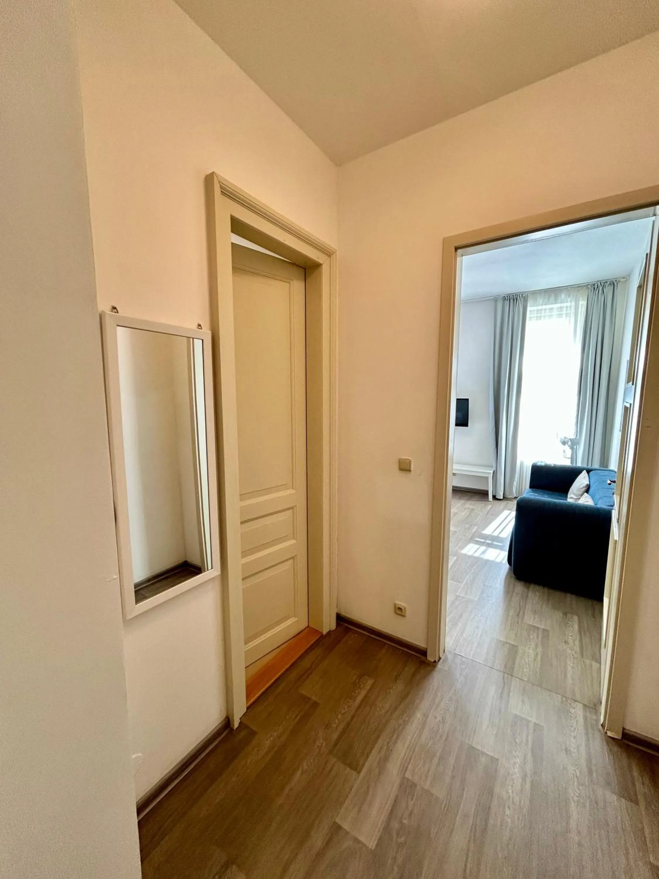 Photo of the whole room, Bed in Alveo Suites