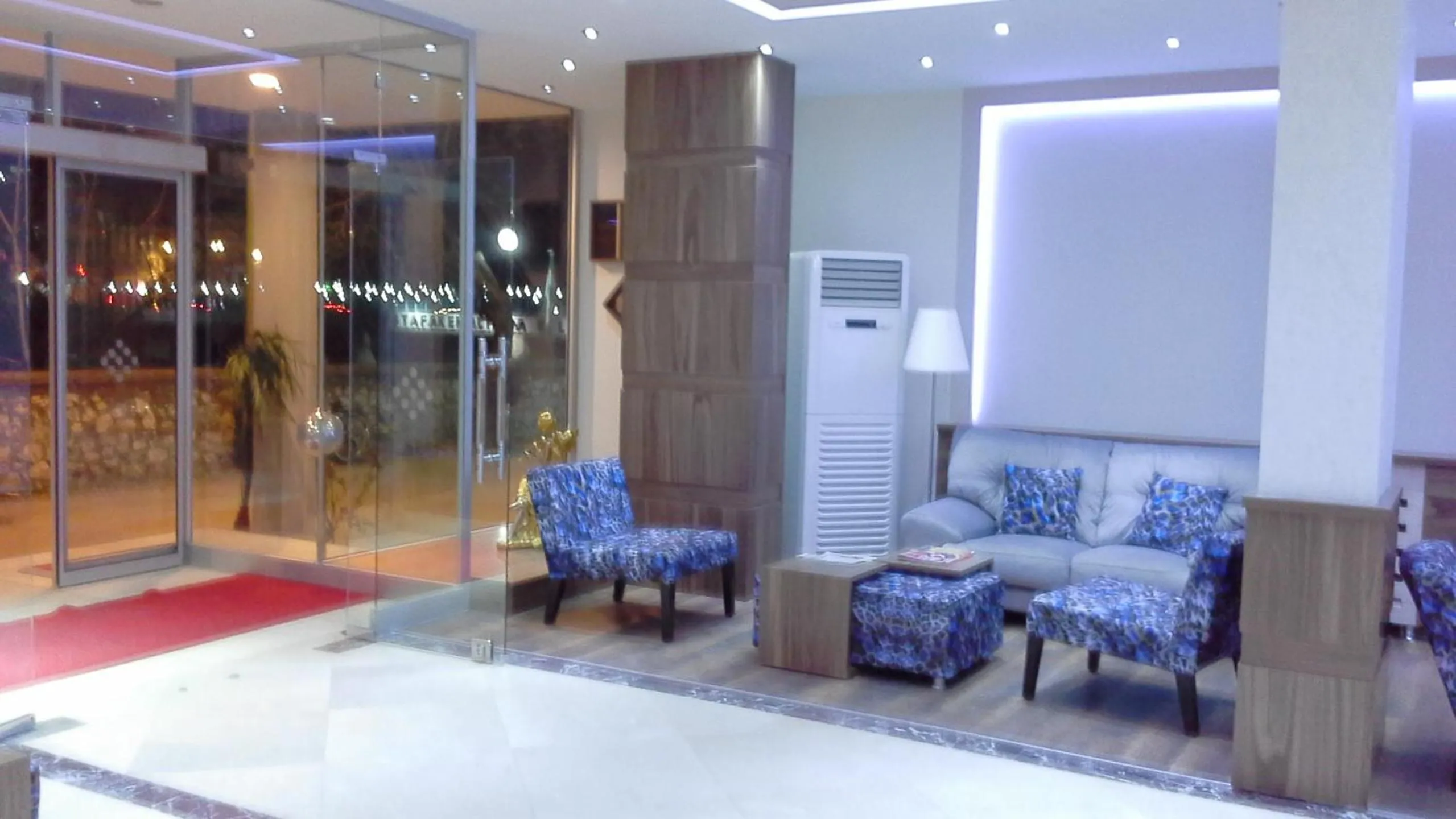 Lobby or reception in Hande Hotel