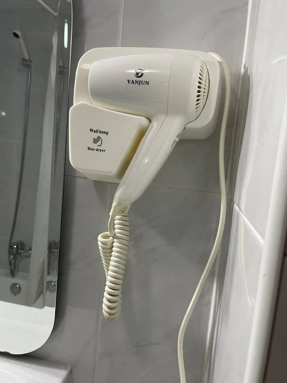 Bathroom in Pensión Capital de Galicia