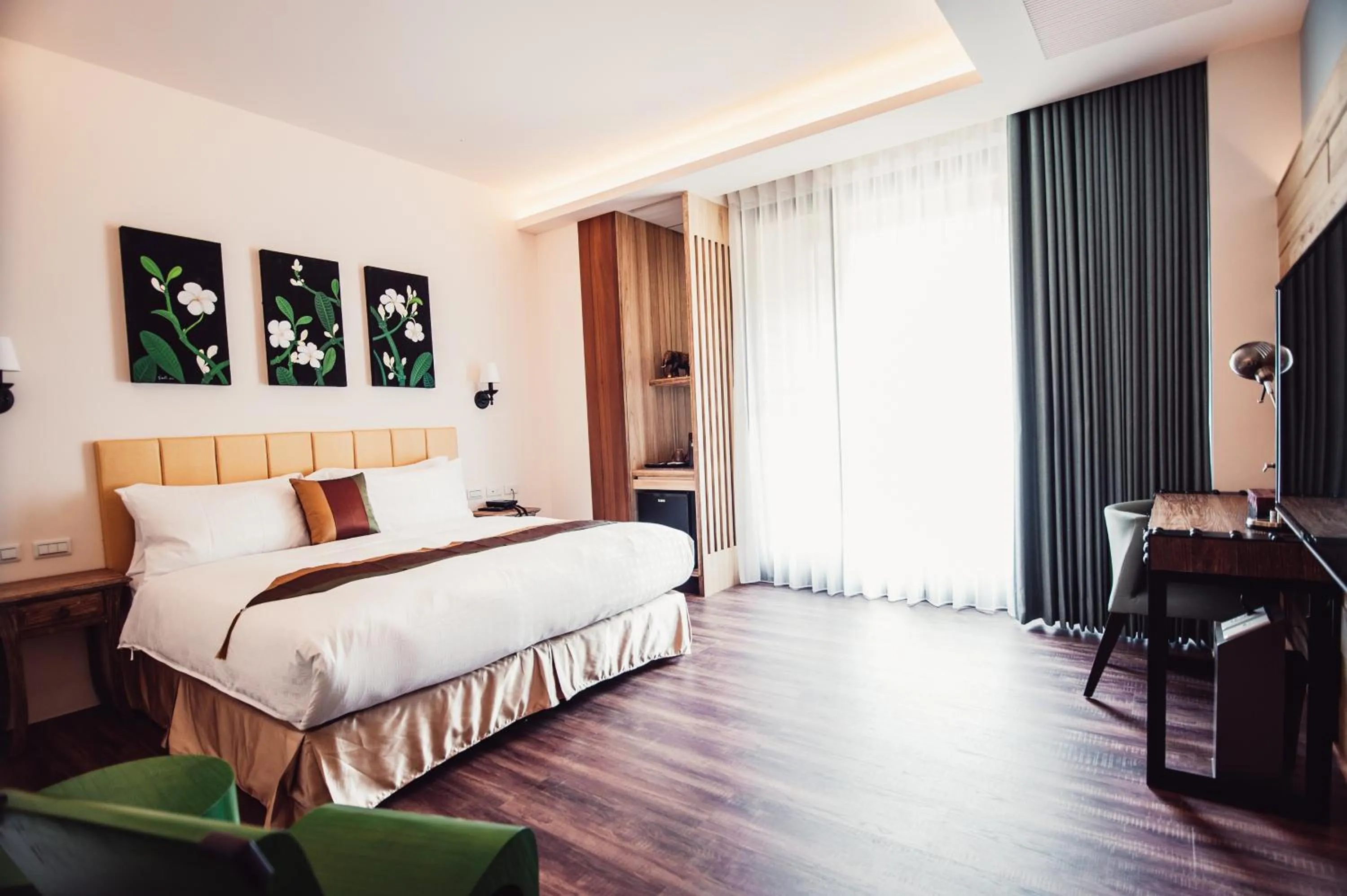 Balcony/Terrace, Bed in Dreamer Boutique Hotel