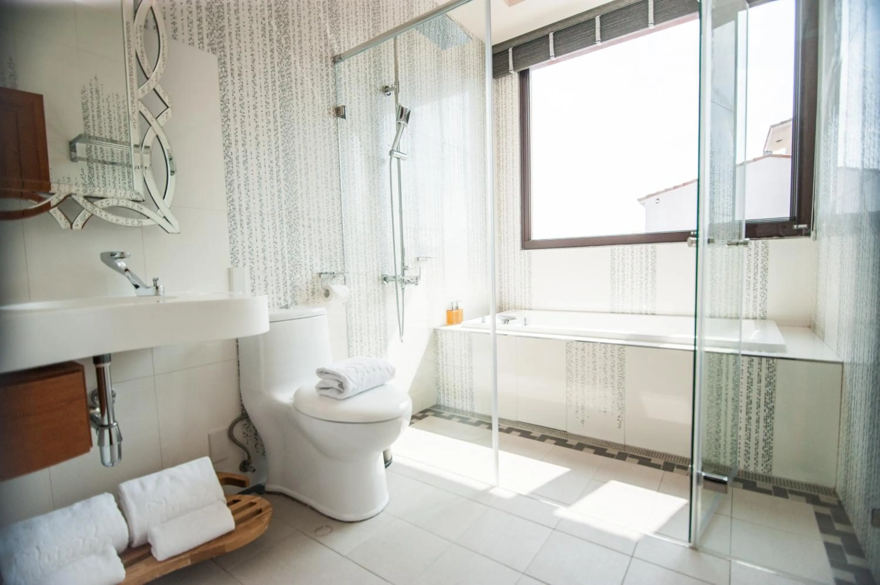 Shower in Dreamer Boutique Hotel