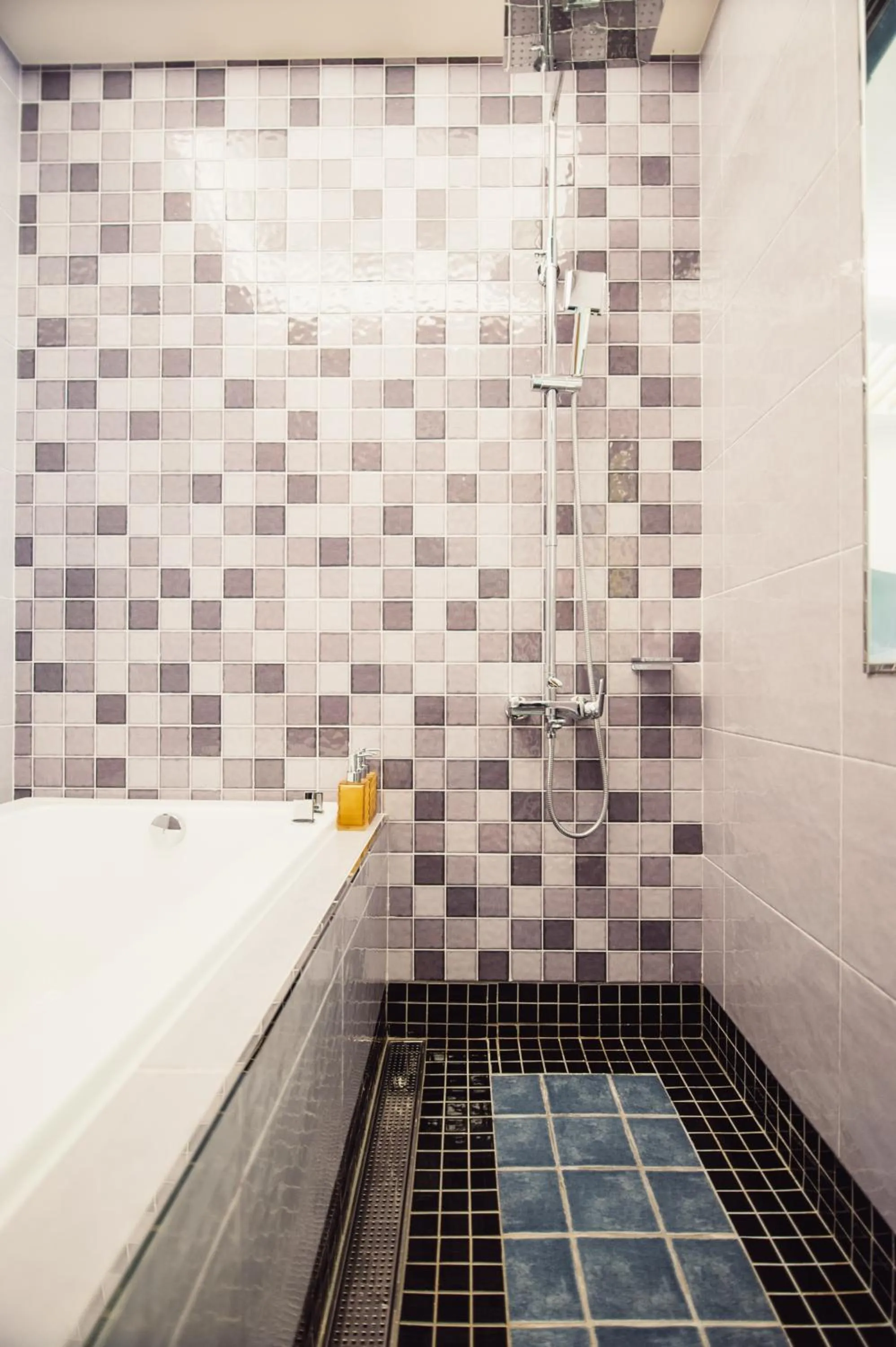 Shower in Dreamer Boutique Hotel