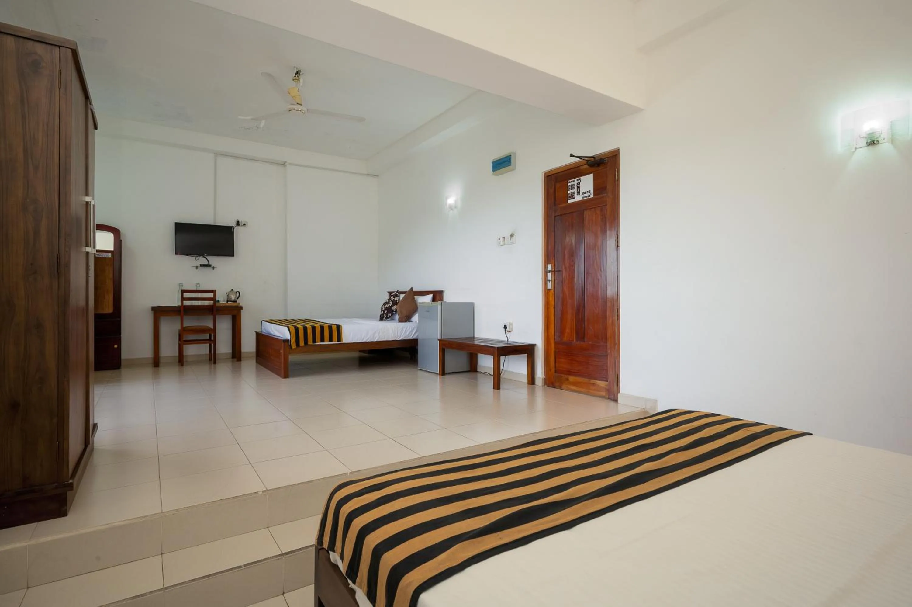 Photo of the whole room, Bed in Hotel Oviya