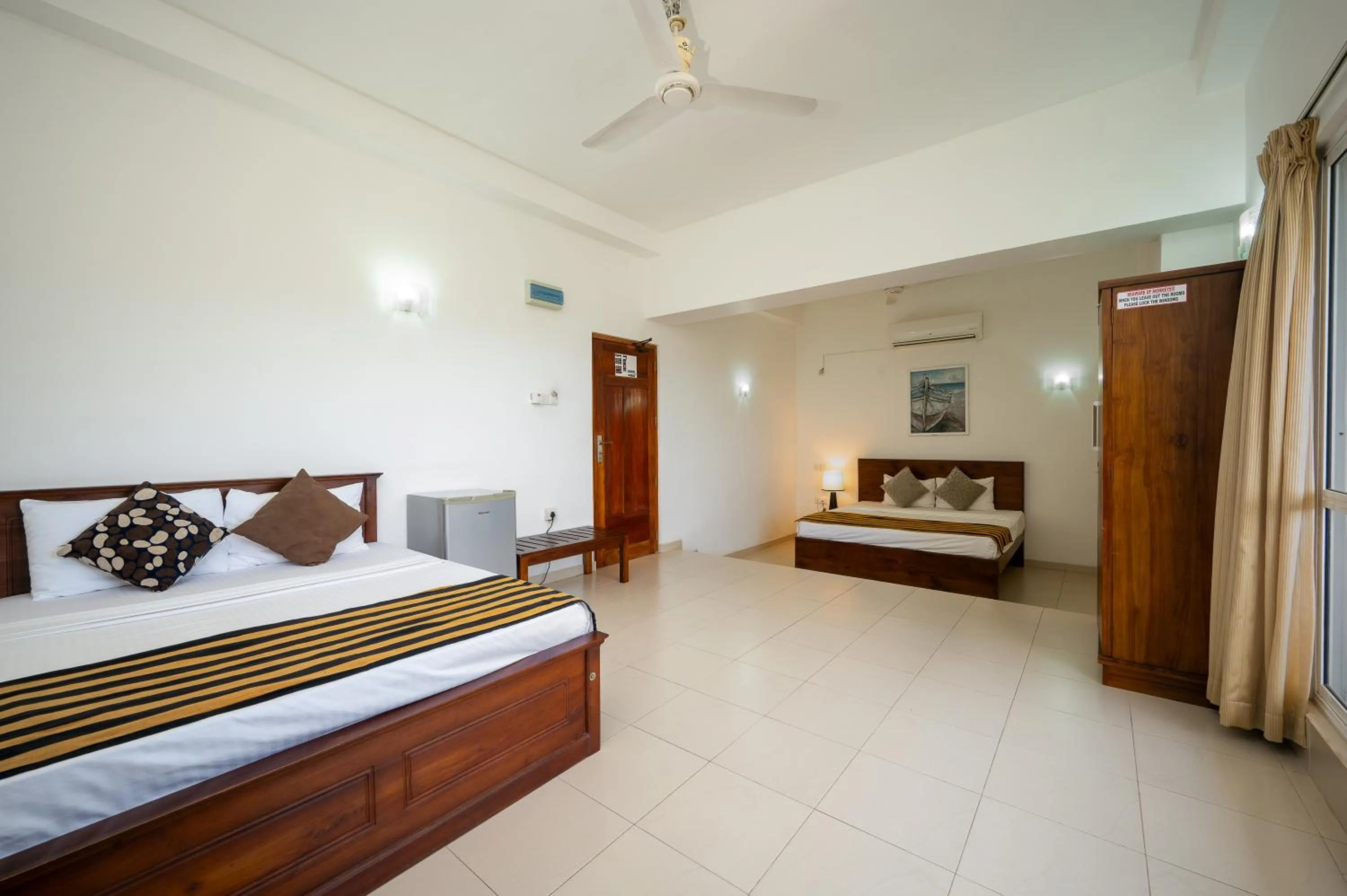 Photo of the whole room, Bed in Hotel Oviya