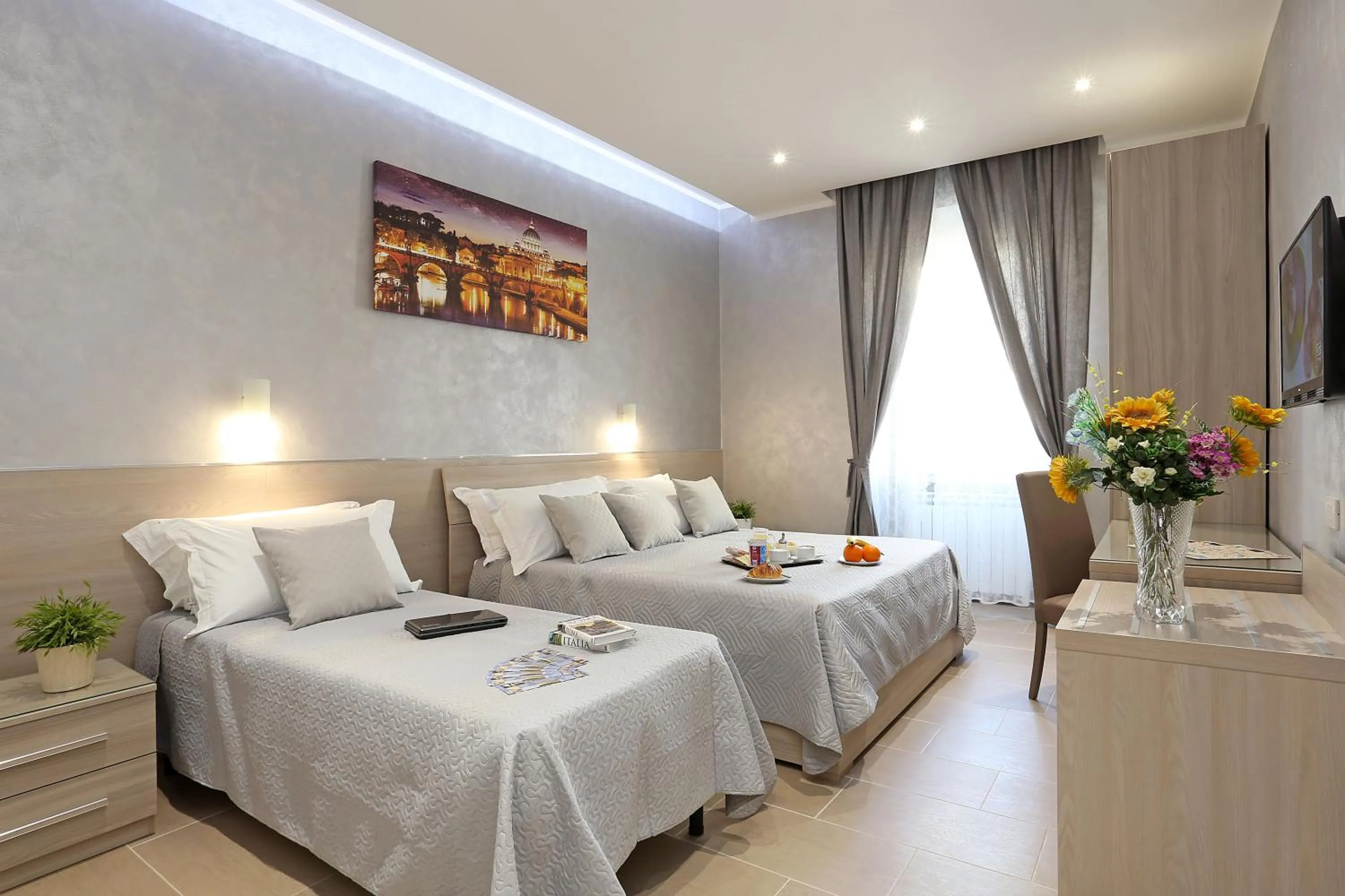 Bedroom, Bed in AdoraSuite 2